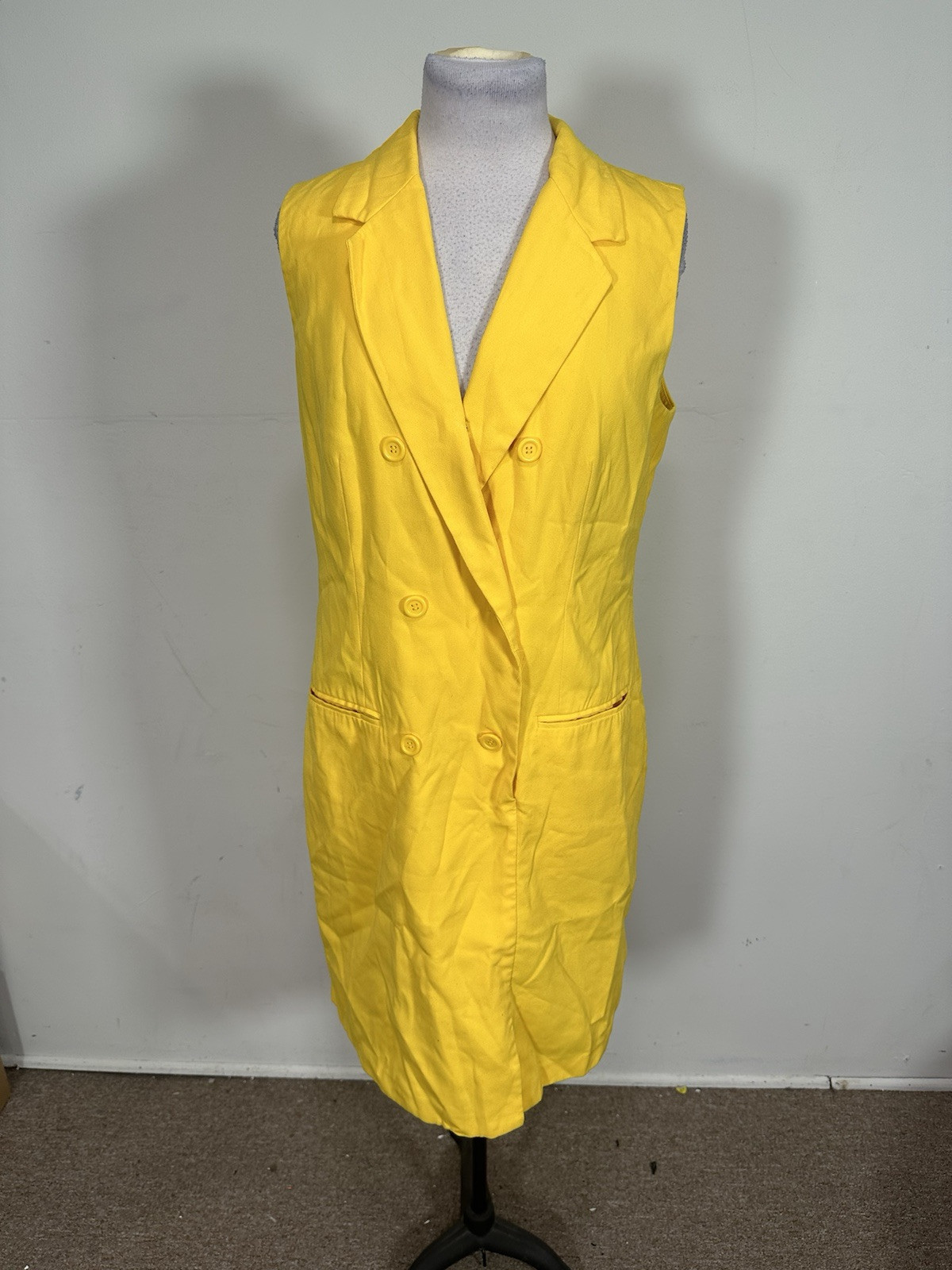 Metrostyle Women’s Yellow Color Sleeveless Dress Sizs 12
