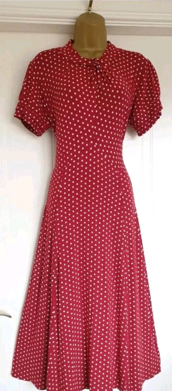 Lindy Bop Vintage 1940s 1950s Style Red Polka Dot Dress Size 14 to 16 Twinwood