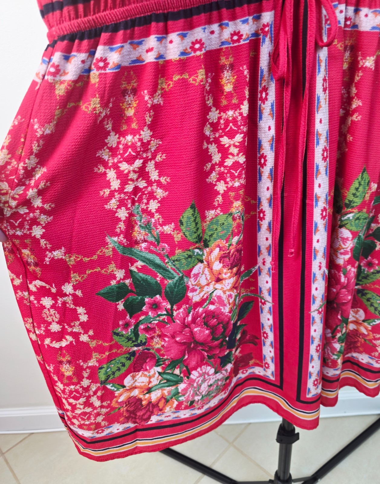 FLYING TOMATO Plus Size Red V-Neck Boho-Inspired Floral Print Midi Dress Sz 3X