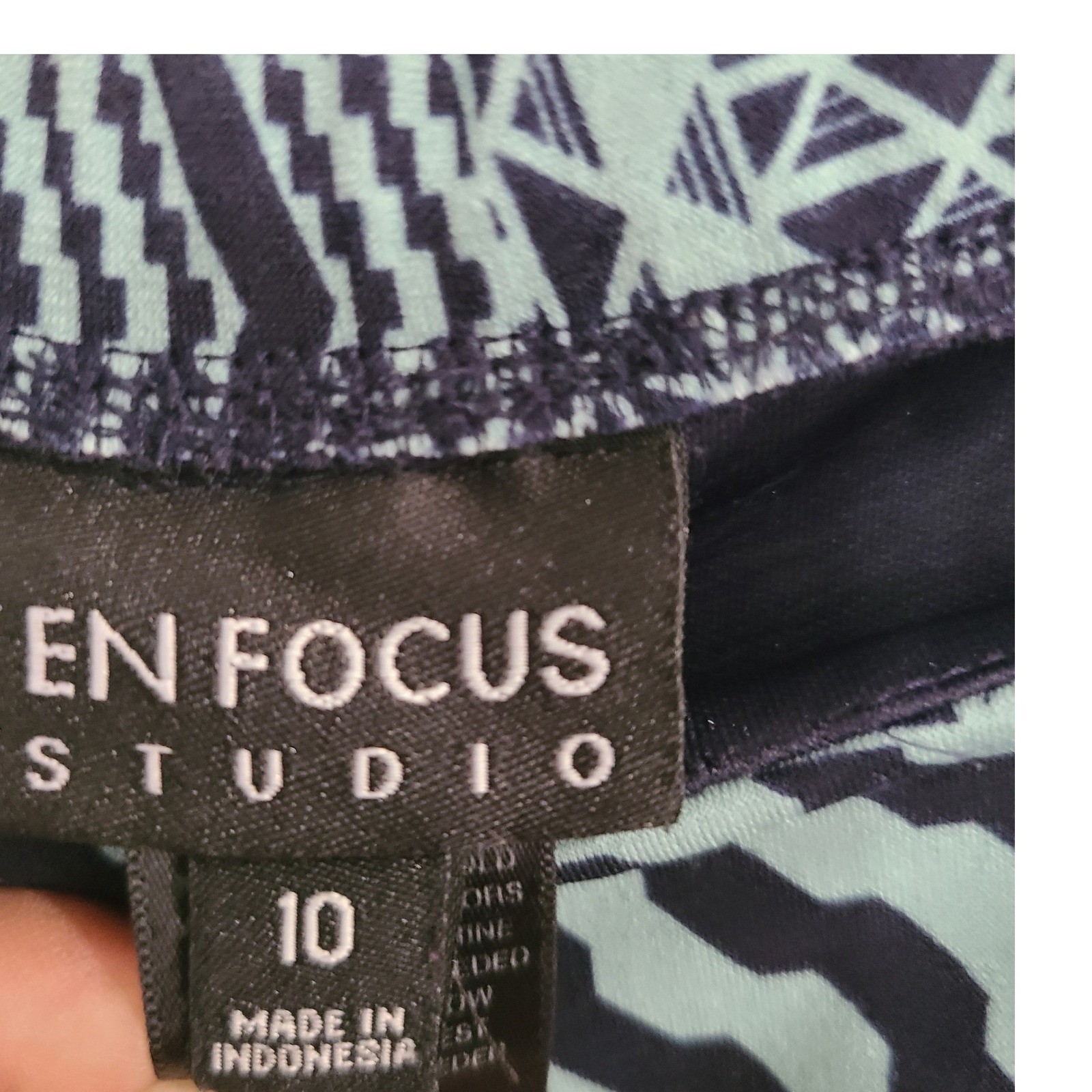 En Focus Studio Womens 10 Geometric Maxi Dress Navy Mint Green Tribal Sleeveless