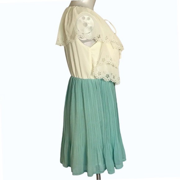 Super Cute! PALE YELLOW & BLUE RUFFLE PLEATED DRESS