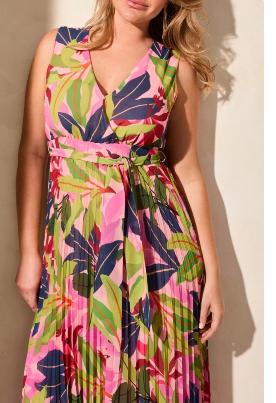 🌸🌸Tribal Sleeveless Plisee Dress -Tea Berry NWT Size 10🌸🌸