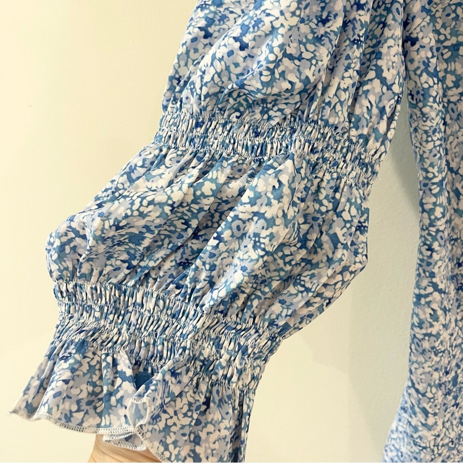 Spring Time in Brooklyn Floral Blue Wrap Mini Dress Silk Blend Woman’s size S