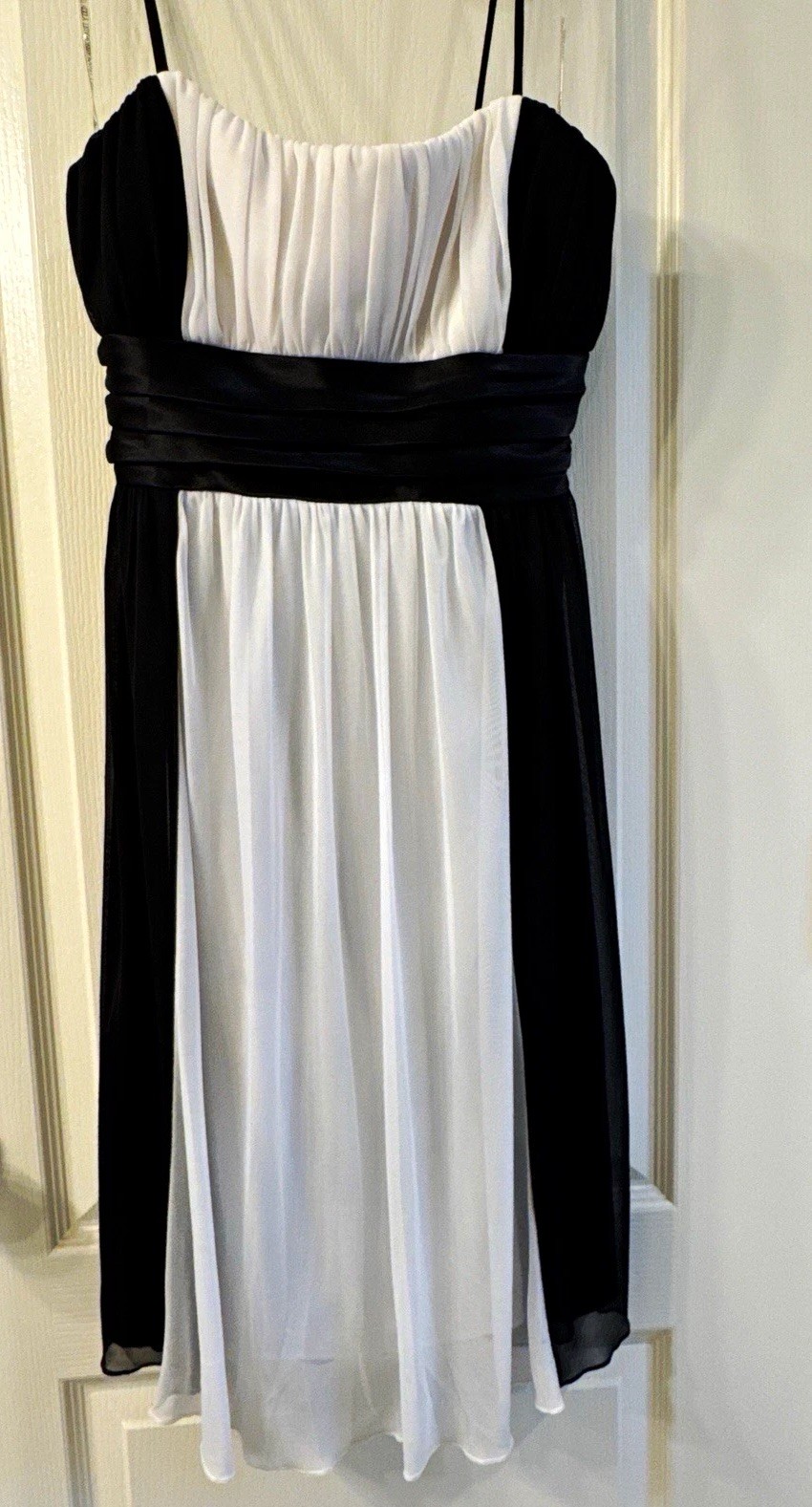 City Triangles Black/White Colorblock Chiffon A-Line Spaghetti Strap Bow L