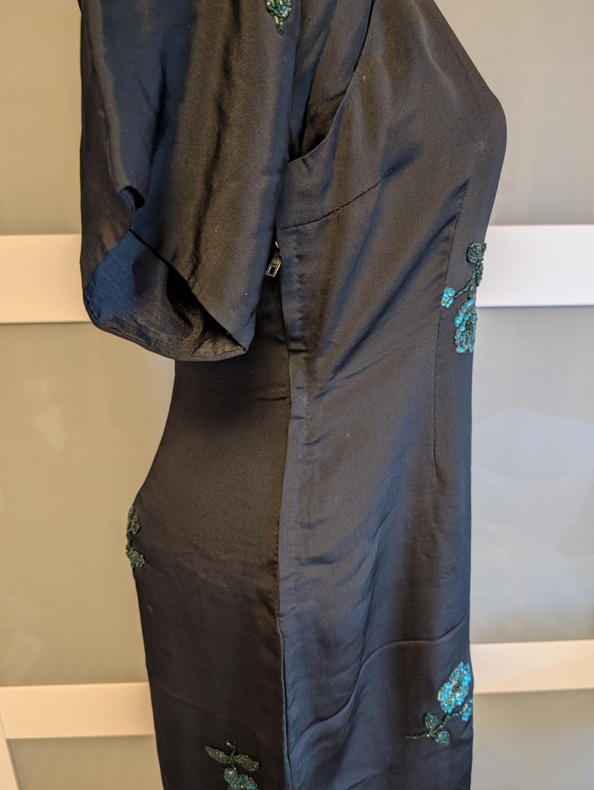 Authentic Vintage Black Silk Embroidered Cheongsam Dress Sz S