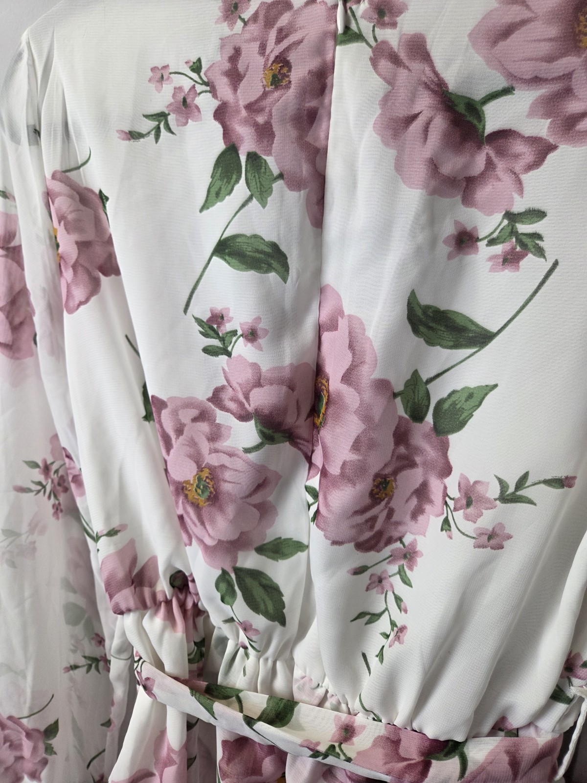 PrettyLittleThing White Pink Green Floral Chiffon V-Neck Belted Mini Dress 8