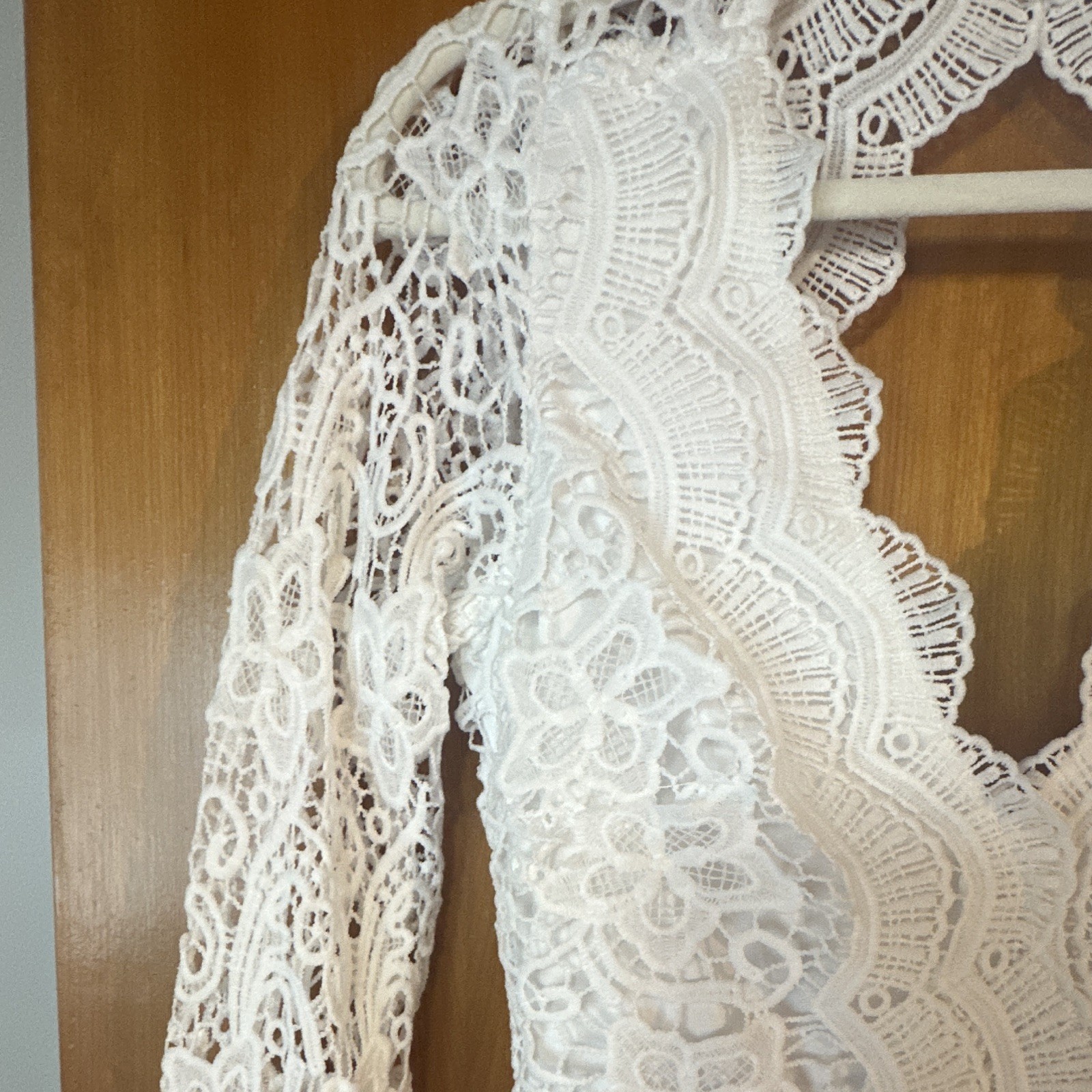 Lulus White Solid Lace Polyester V-Neck Long Sleeve Maxi Dress Double Lined S