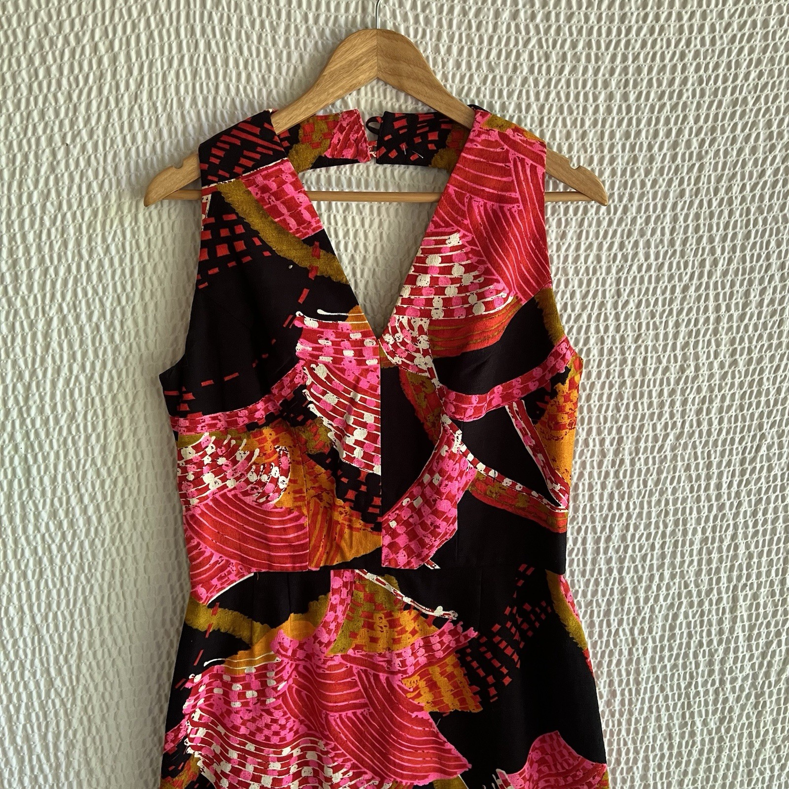 Vintage 70s Barkcloth Tiki Aloha Maxi Dress Empire Open Back Darts M Colorful