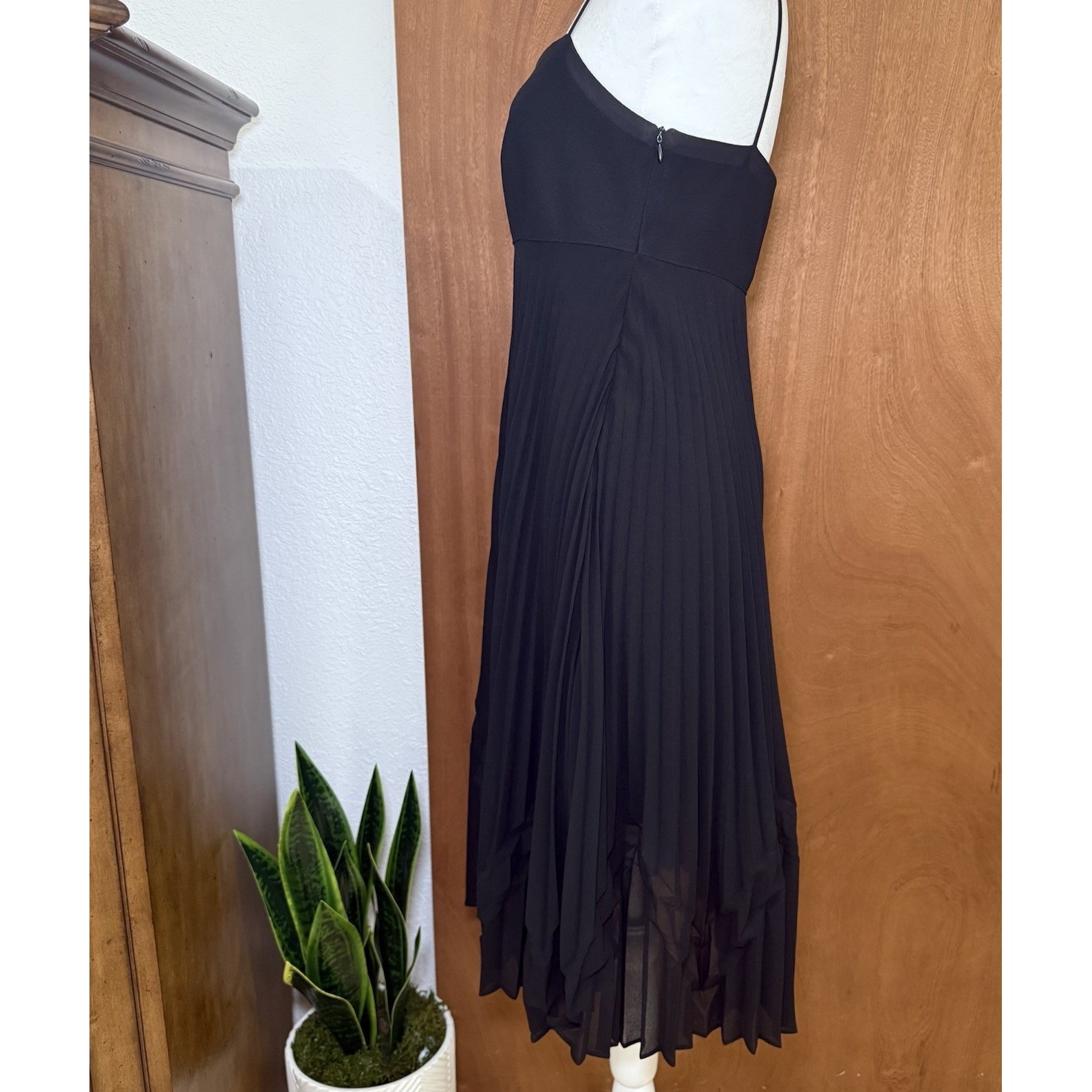 VTG 80’s-90’s O.Suzanne Black Accordion Pleated LBD Formal Size 4 Whimsigoth