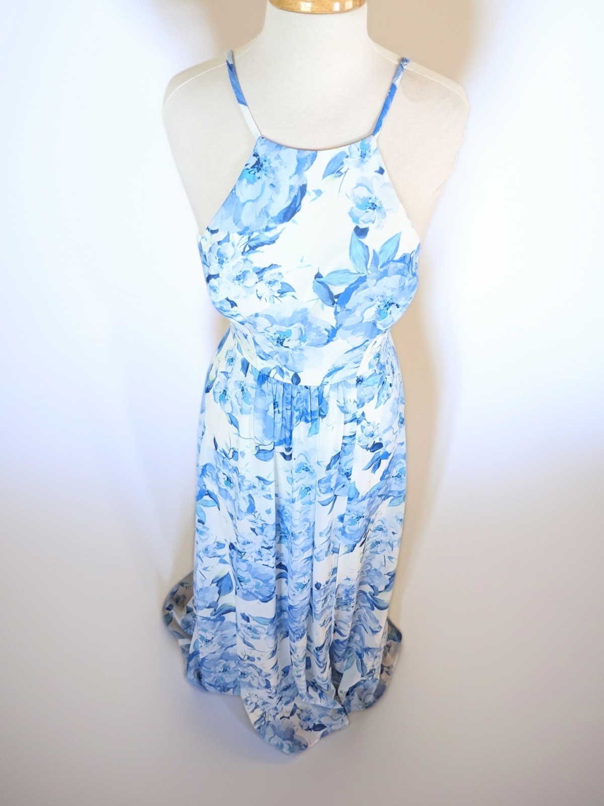 Morgan & Co Blue Floral Halter Maxi Dress Size 5 Chiffon Prom Formal Wedding