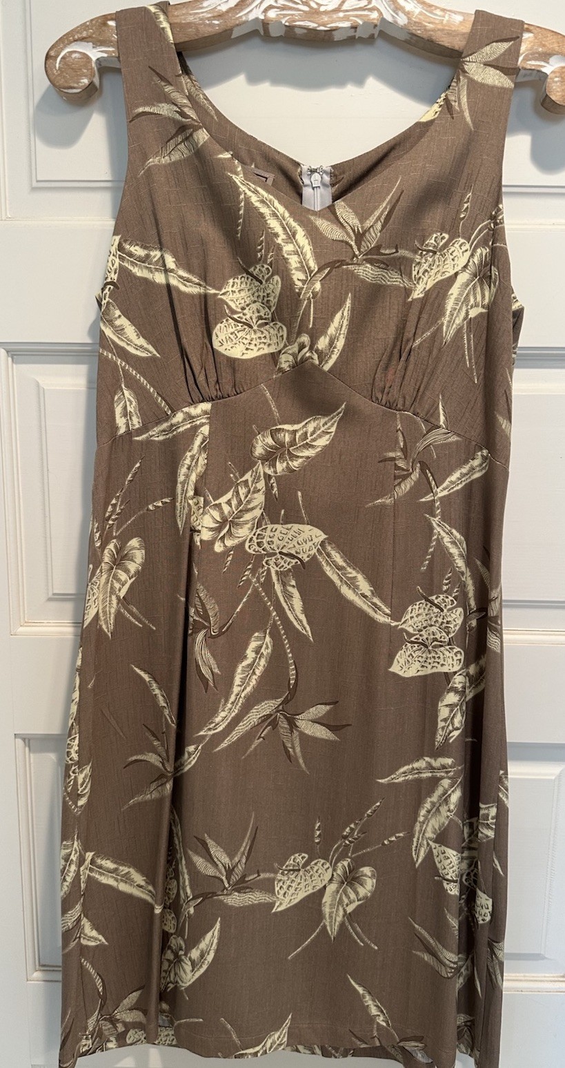 Aloha Hut Hawaii M Floral Sleeveless Knee Length Sundress Rayon Empire Waist Zip