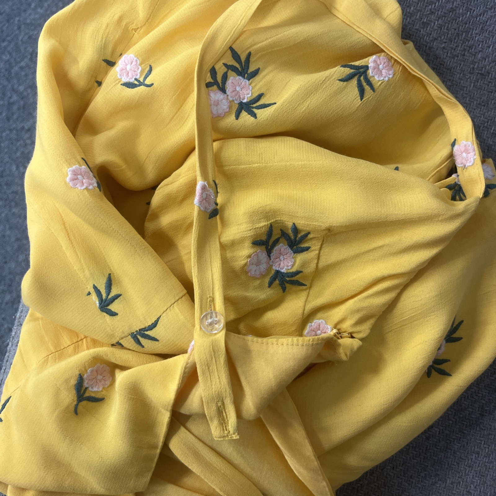 Privacy Please Yellow Flowery Midi Strappy Dress Womens Size S
