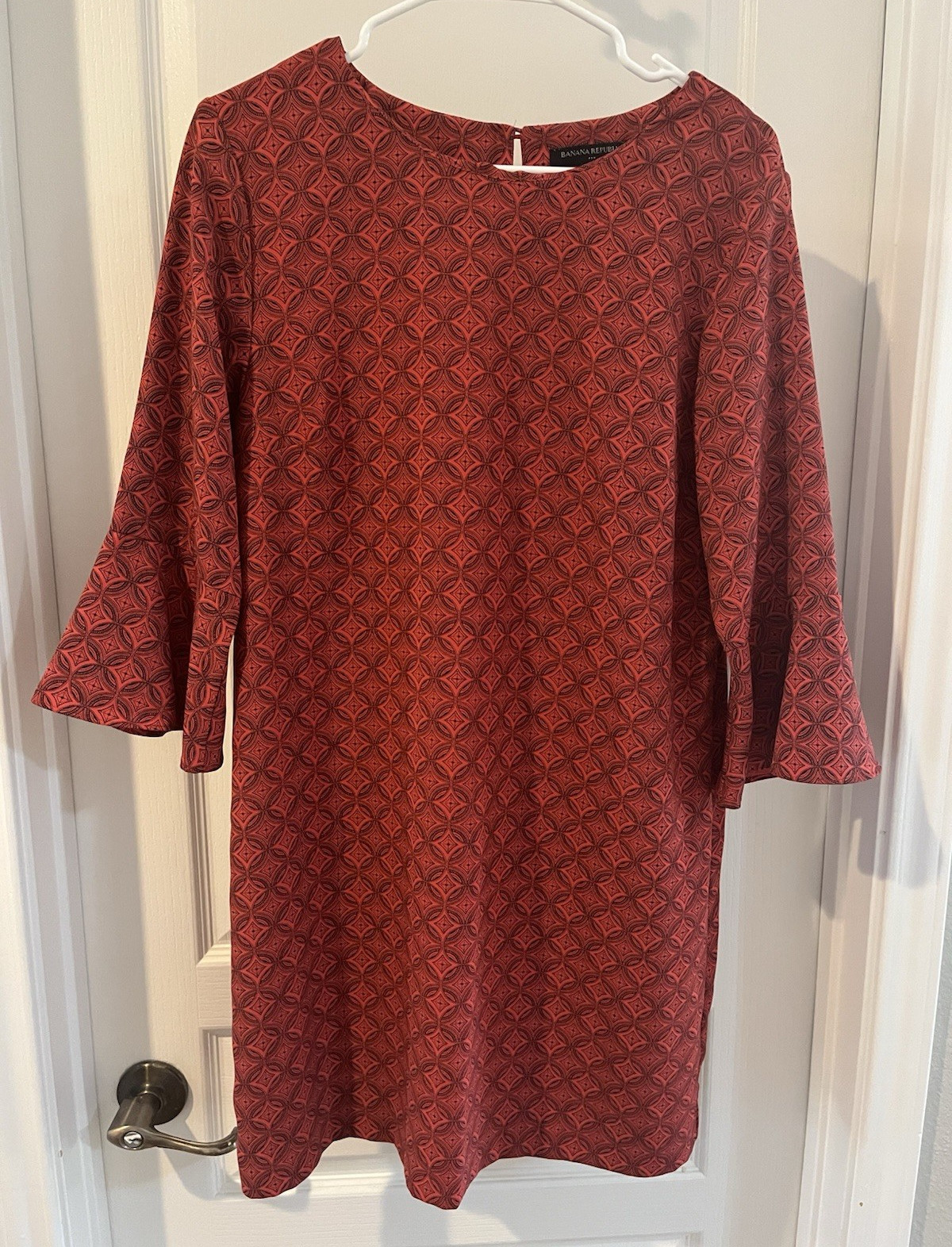 Banana Republic Red/Black Geometric Knit Shift Dress M Round Neck 3/4 Sleeve