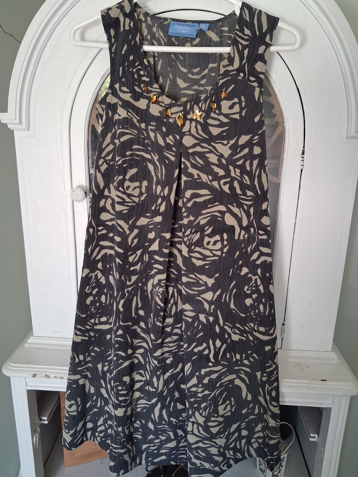 Simply Vera Vera Wang Abstract A-Line Dress Size 2 Gray Beige Beaded Scoop Neck