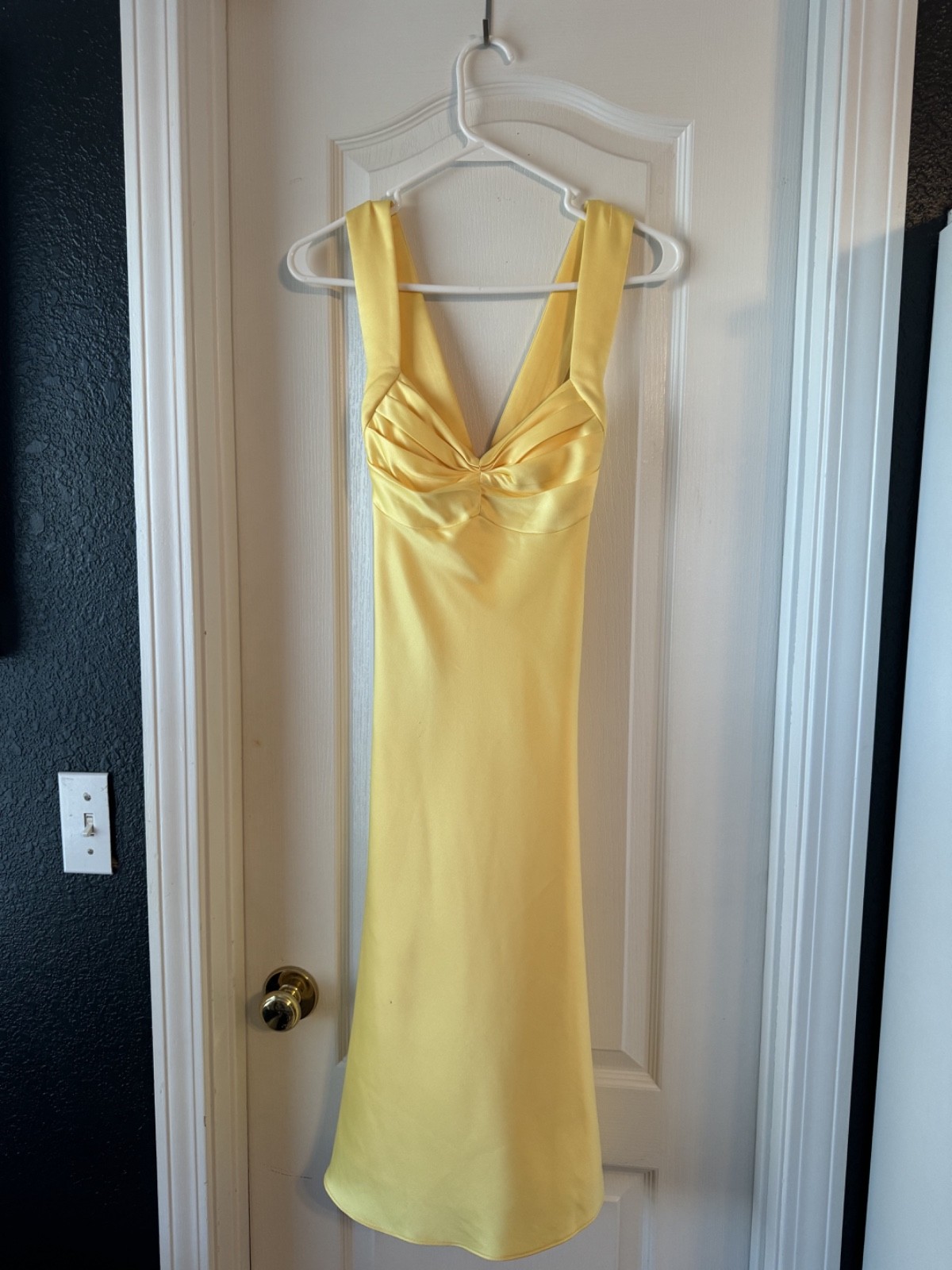 Women’s Calvin Klein Yellow A Line Formal Criss Cross Back Midi Size Small