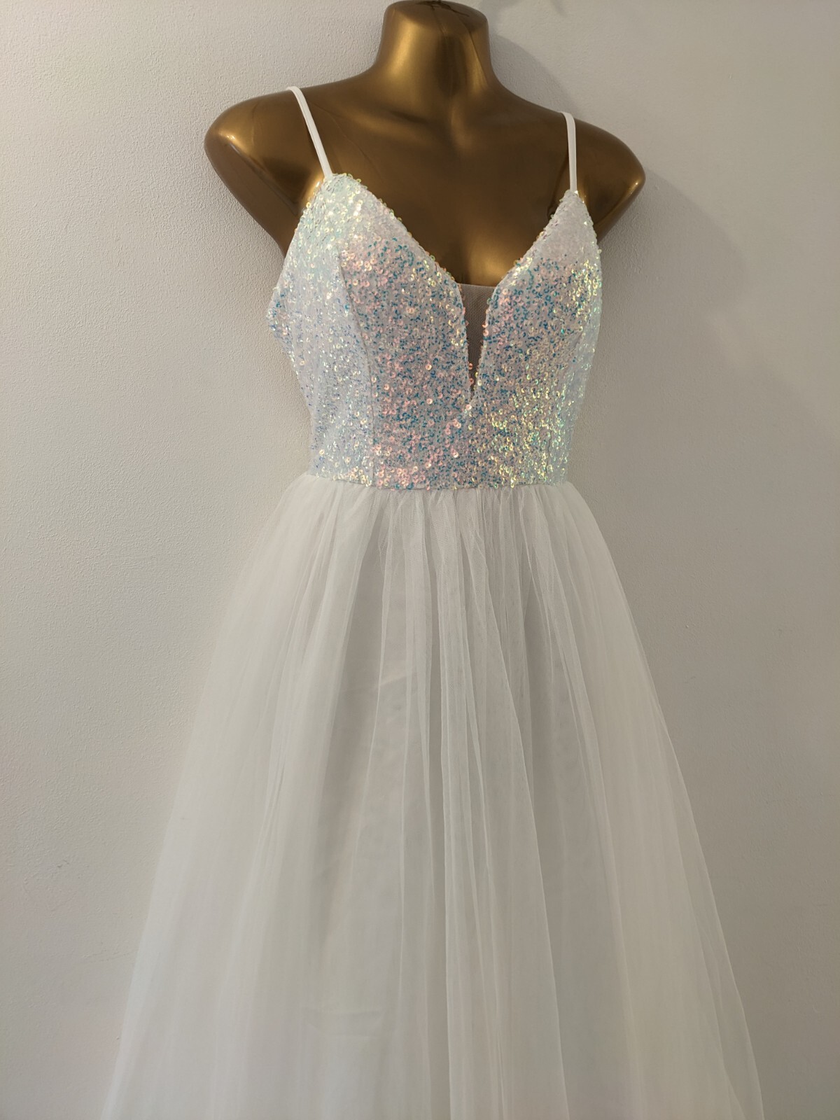 FAERIESTY womens white sequin embellished lace back ballgown dress size 12 prom