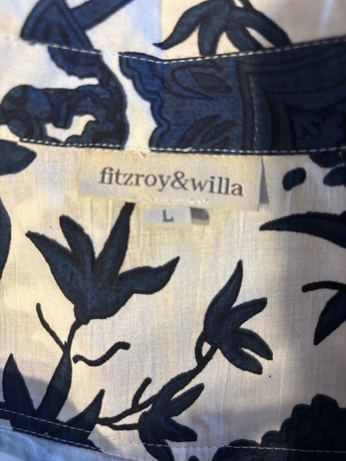 Fitzroy and willow maxi lined button up long sleeve L dress