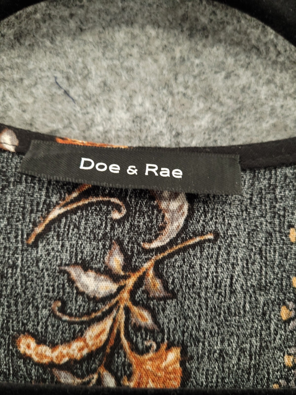 Doe & Rae Midi Dress Womens Small Hi Low Fit & Flare Elastic Waist Black Floral
