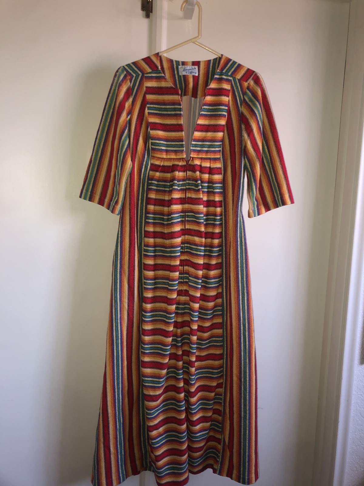 VTG 70s Tiffany Loungewear Funky / Hippy Colorful Striped Maxi House Dress Sz L