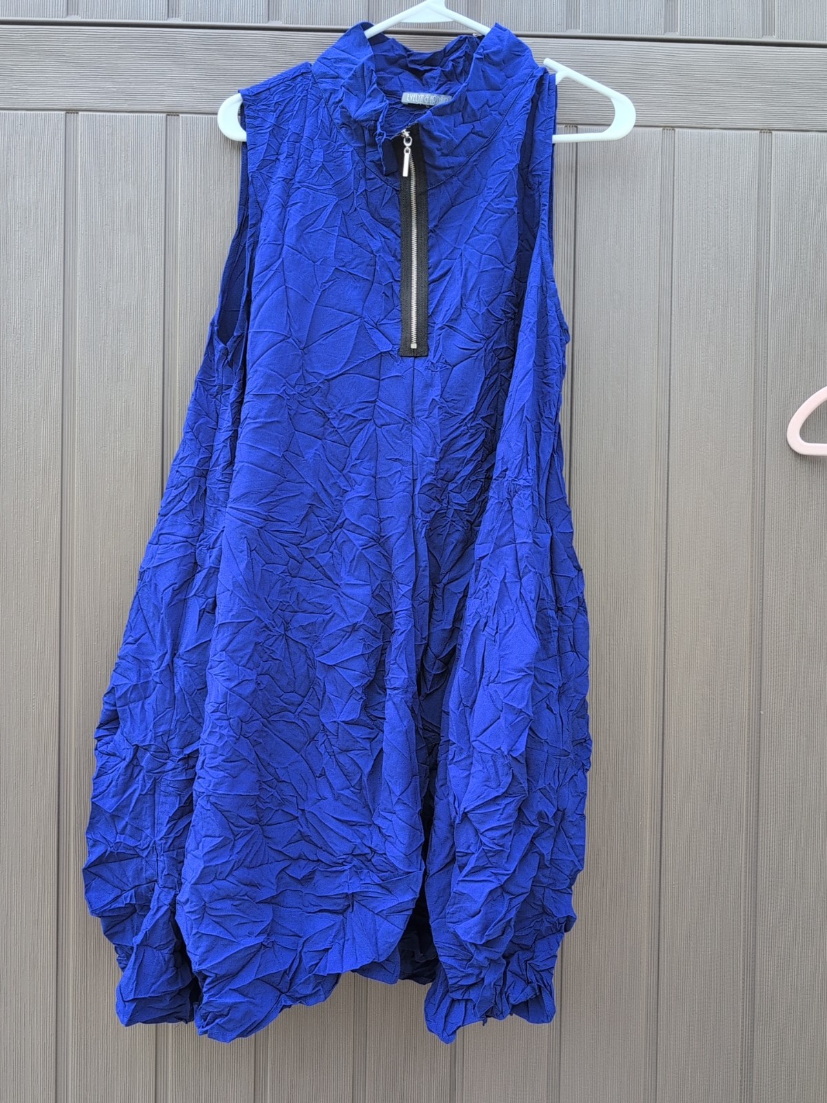 Evelyn & Arthur Blue Sleeveless Large Made To Look Dress