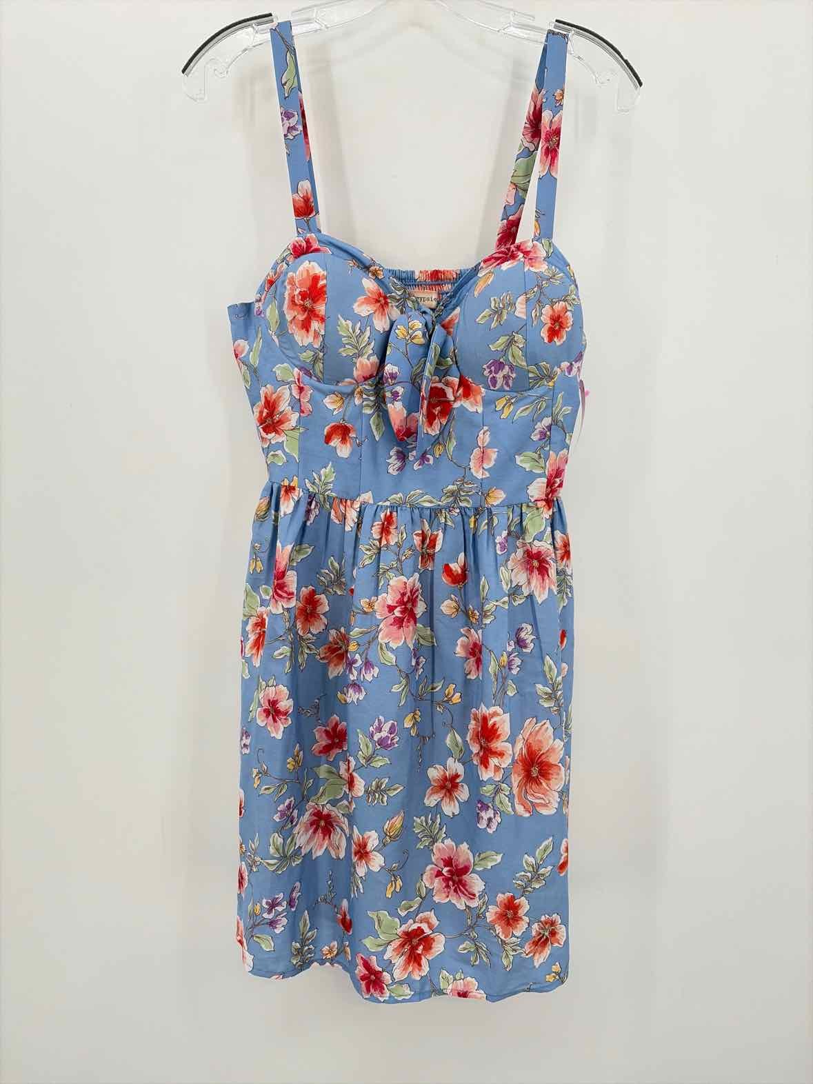 Pre-Owned Band Of Gypsies Blue Size Large Floral Short Sleeveless Dress
