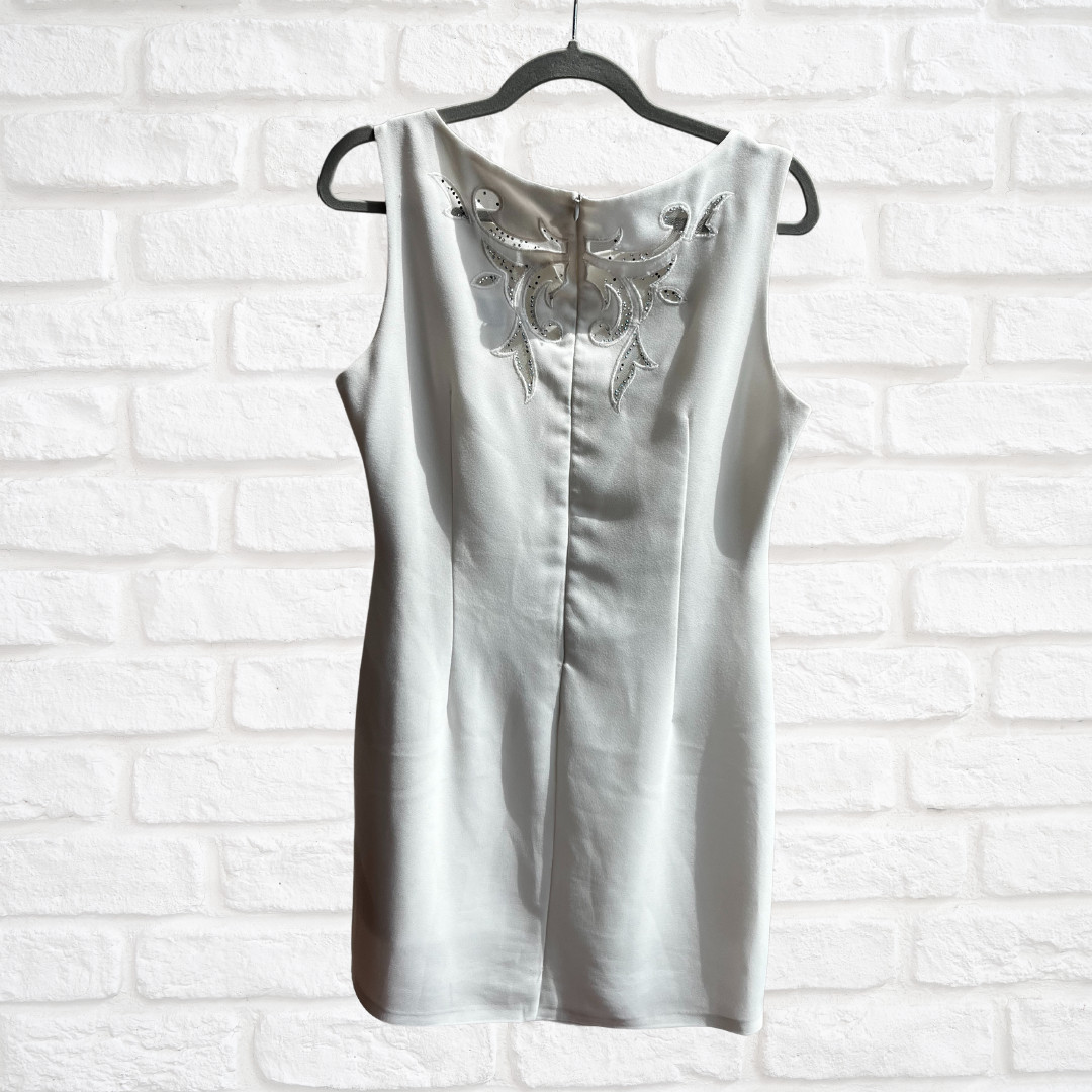 GiGi White Sleeveless Shift Sheath Dress, Medium, Elegant Cocktail Party