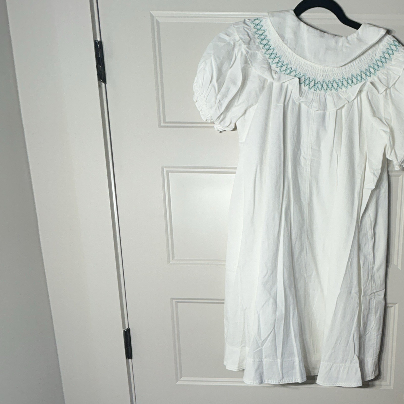 GiGiO Women’s White Collared Smocked Embroidered A-Line Dress Button Front M