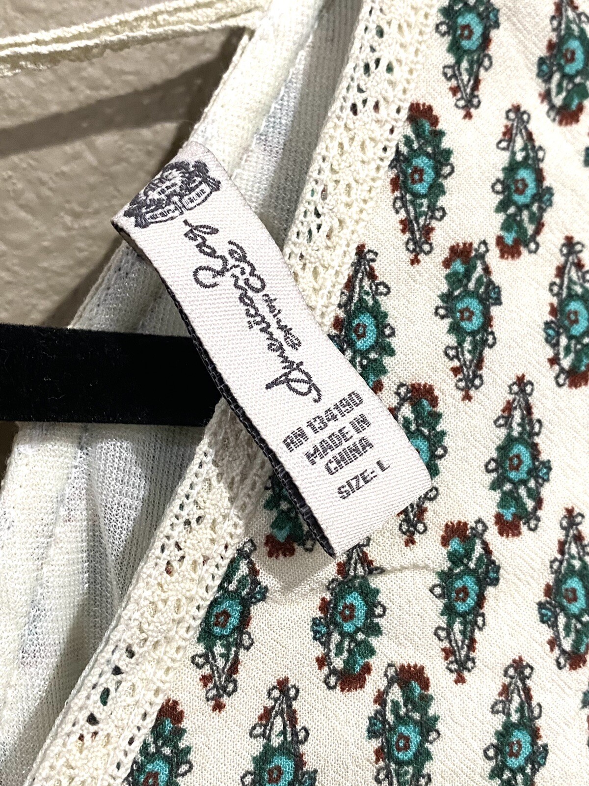 American Rag Sz L Boho Dress Paisley bell sleeves Ivory, Green, And Red Colors