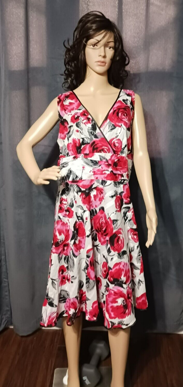 Fashion Bug Dress Woman 16 Lined Red Black Flower Bloom Classic Evening Holiday