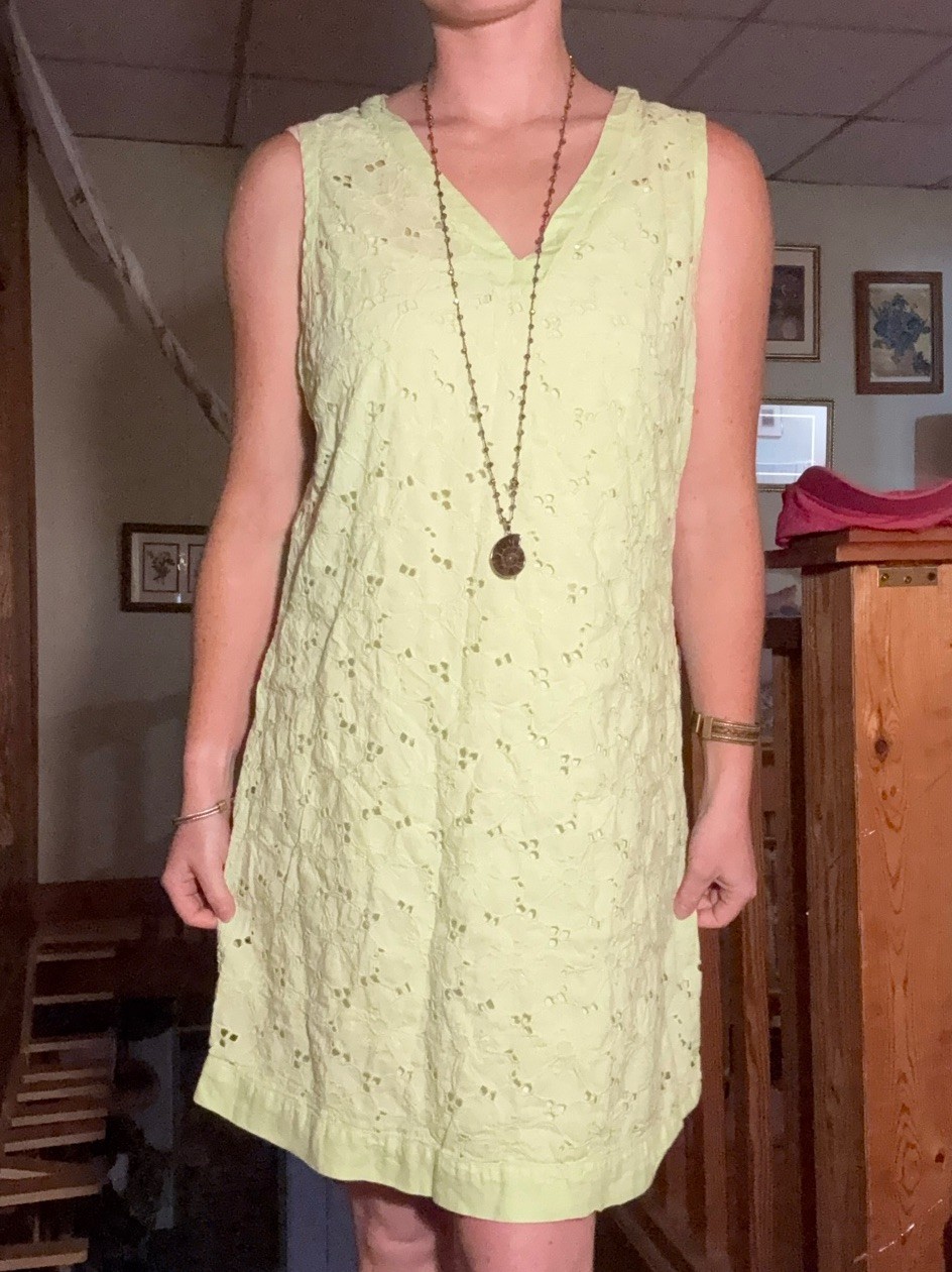 2000s Fresh Produce Green Cotton Eyelet V-Neck Sleeveless Shift Dress S