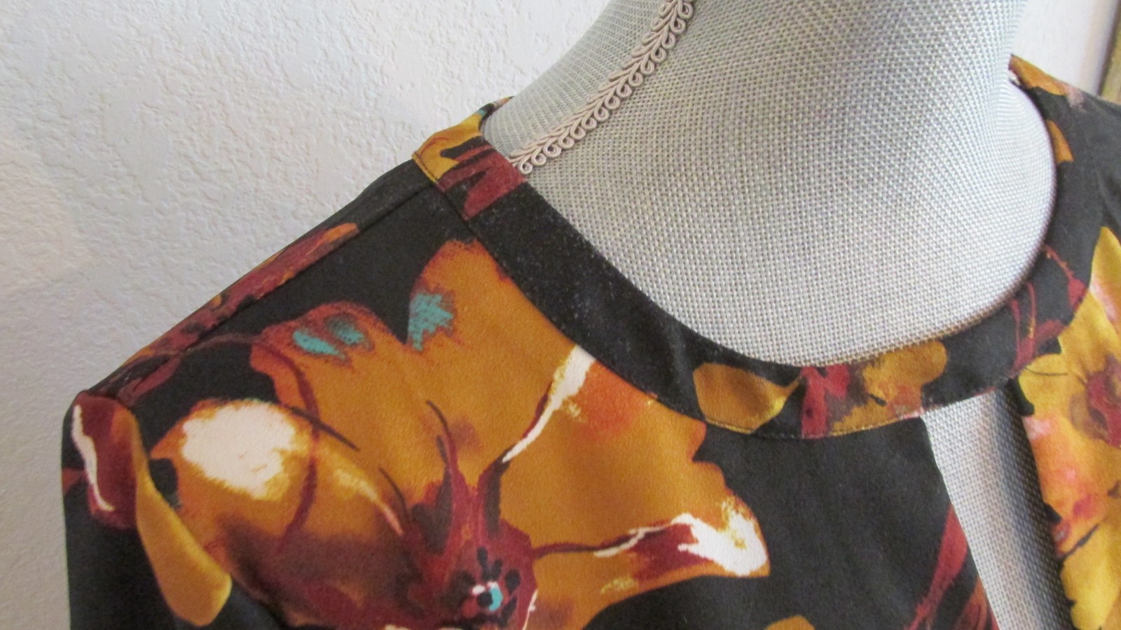 NWTD ECI NEW YORK M & L MULTI COLOR FLORAL A-LINE DRESS MSRP $98.00