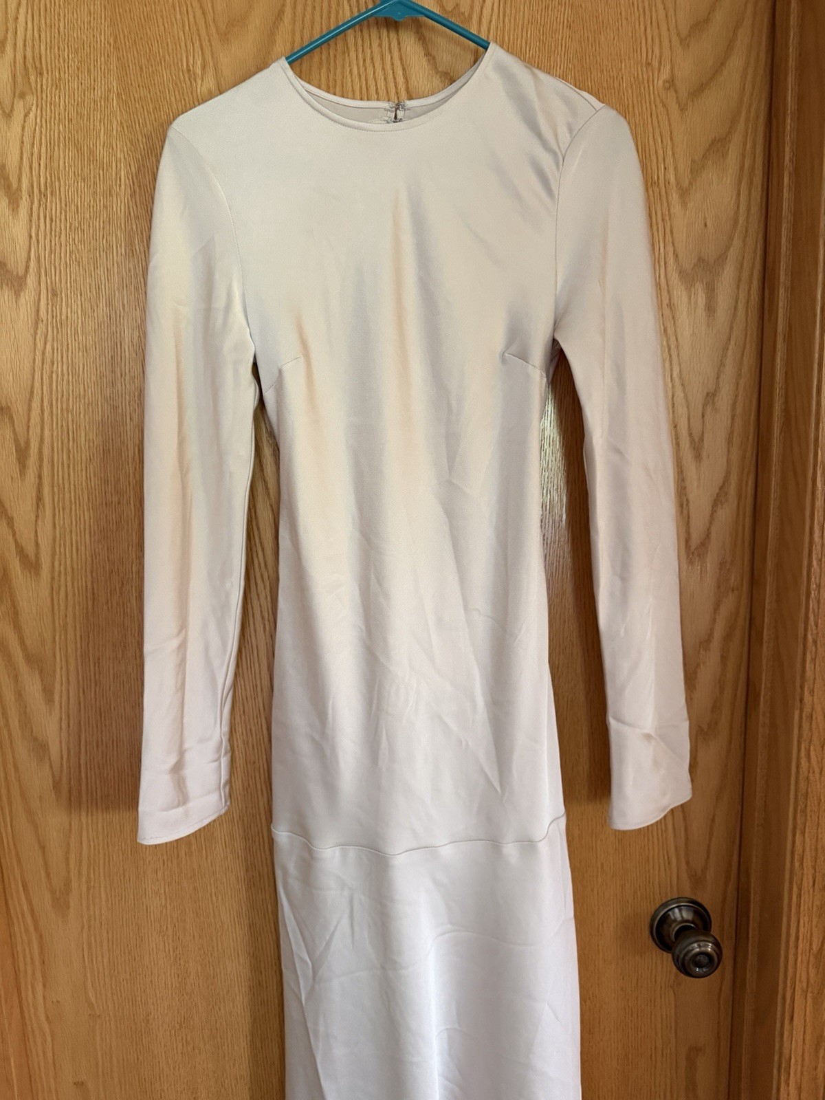 H&M Open Back Long Sleeve Satin Dress In Light Beige Size Small. NWT (runs Small