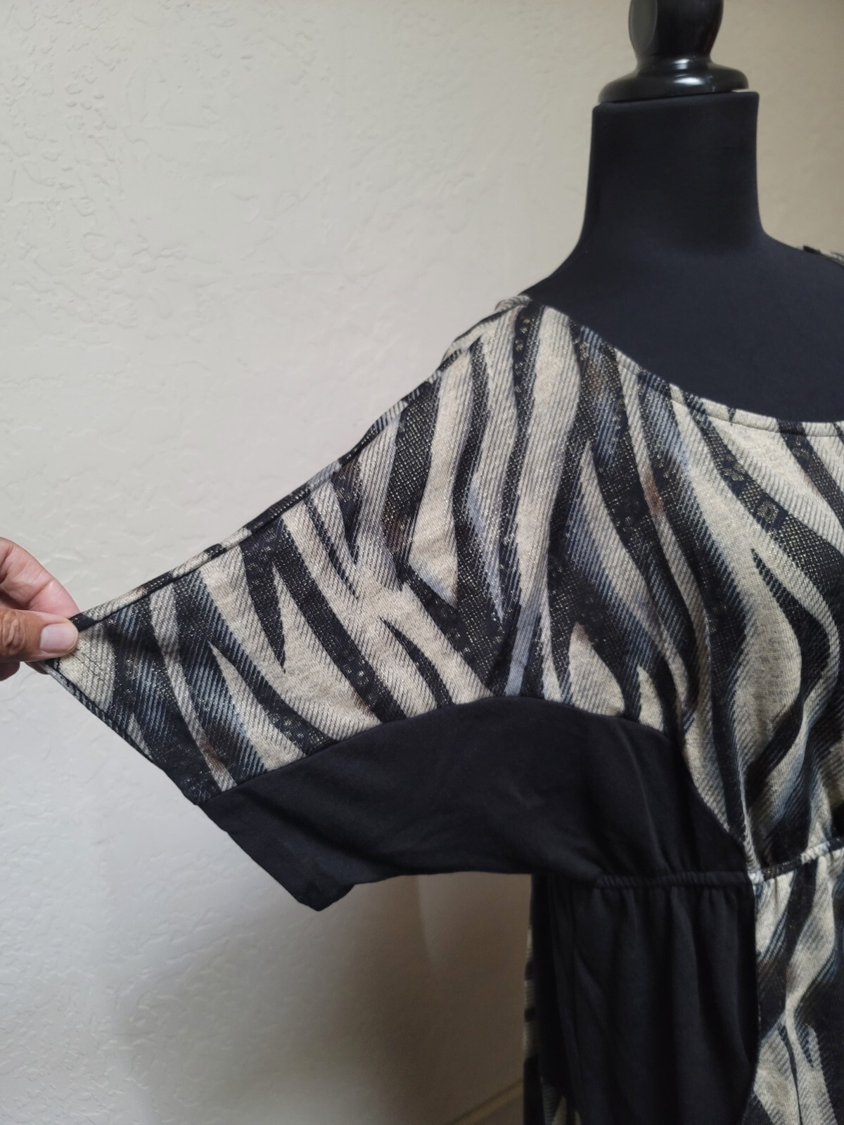 Womens 3X Black/Multi-Color Shortsleeve Dress With Pockets By Delirious Of LA