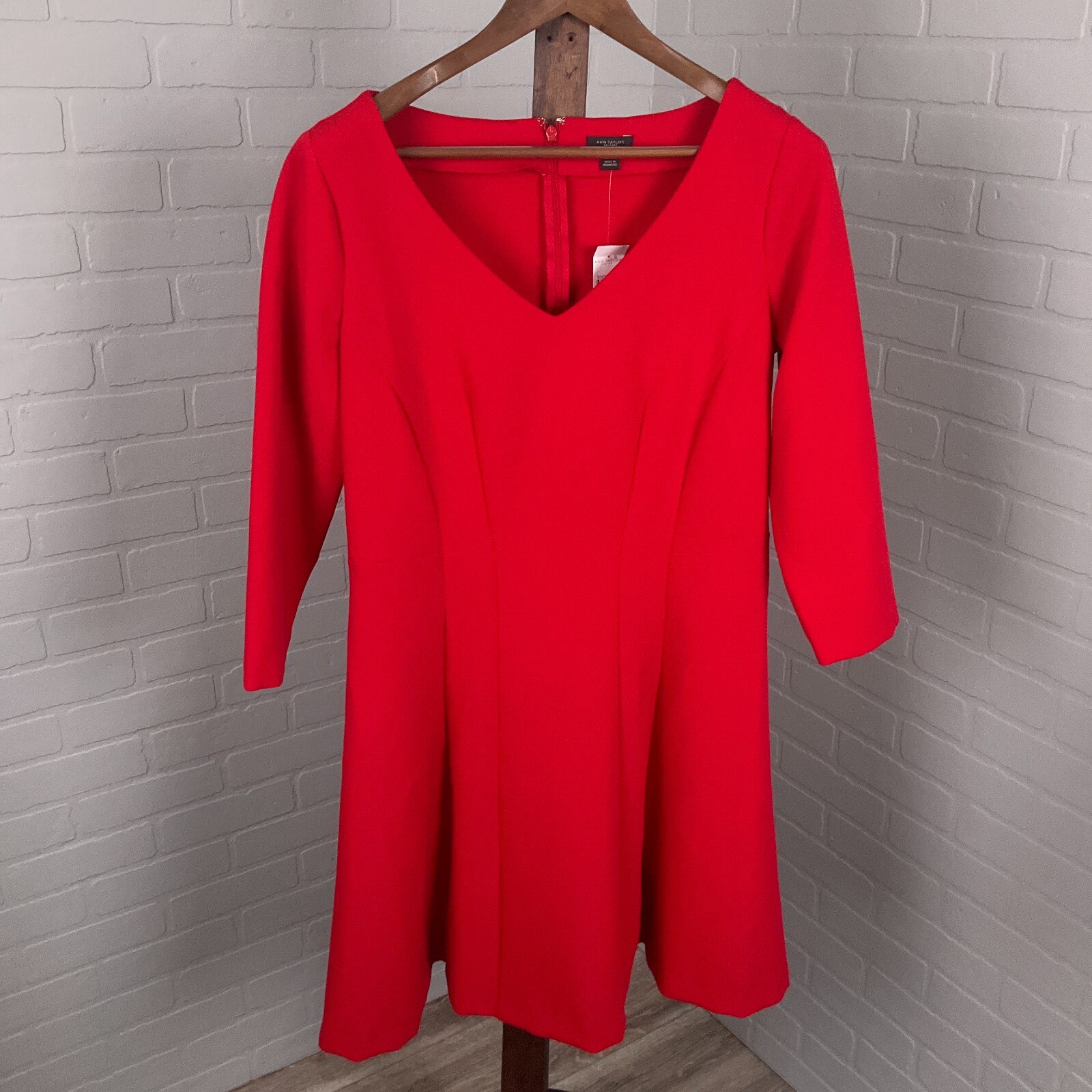 Ann Taylor Dress Women 10 Red Fit Flare Stretch Classic Holiday Valentine NWT