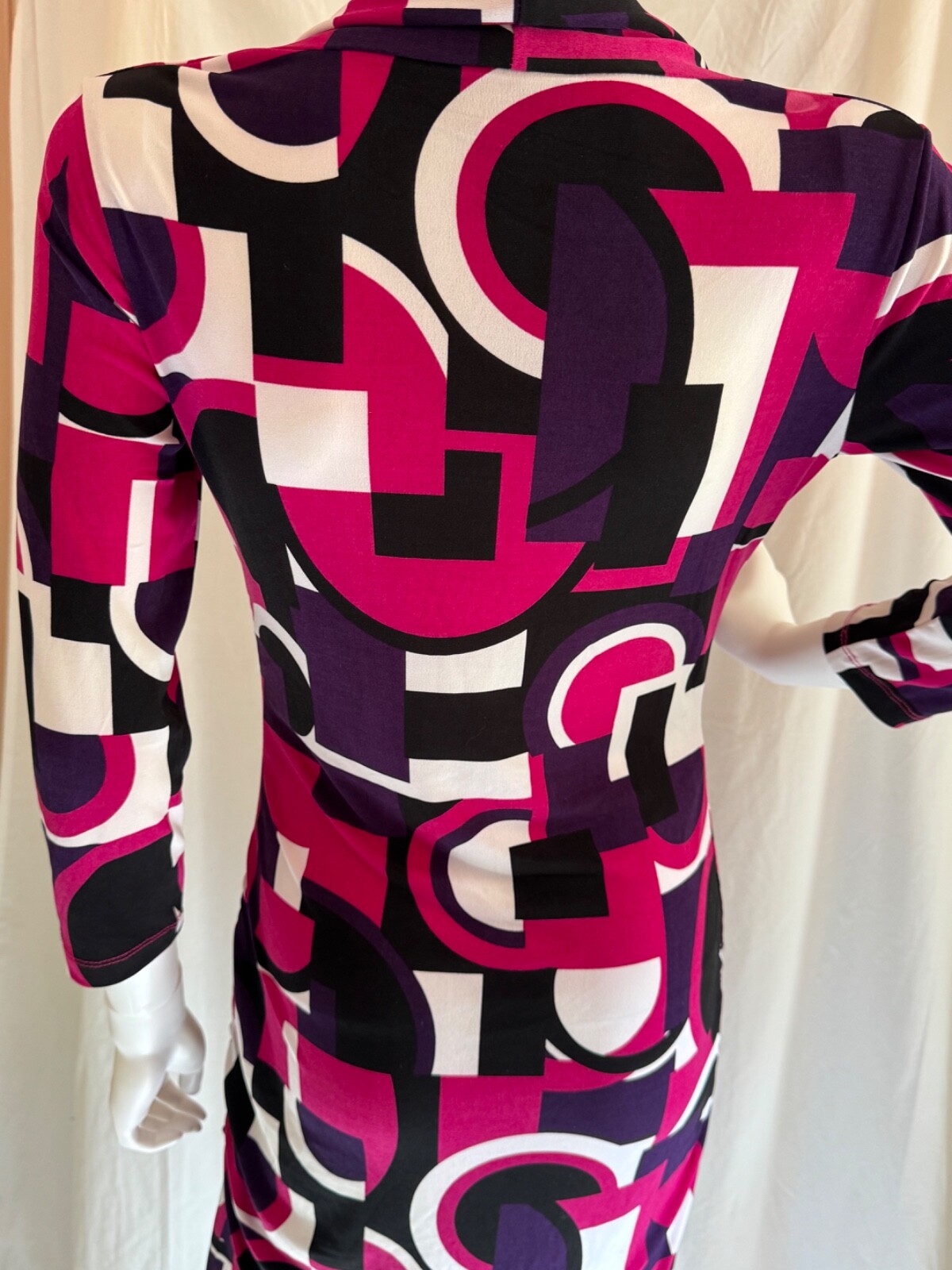 METROSTYLE SIZE 8 Multi Geometric Rauch Sides at Waist Folded Shoulder Collar