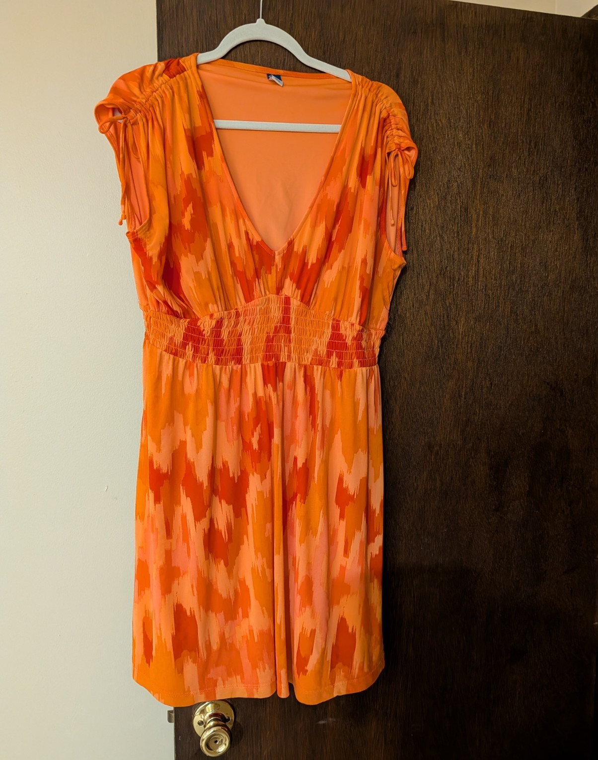 Women’s Orange Abstract V-Neck Smocked Waist Knee Length A-Line Dress M