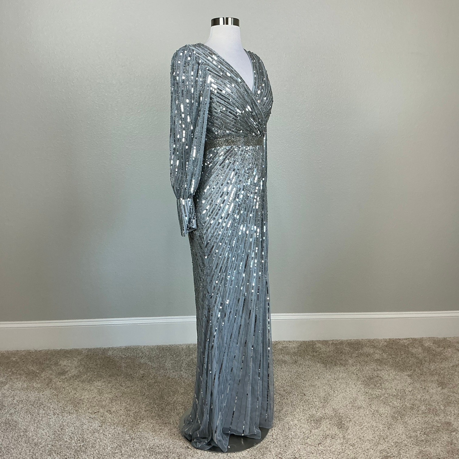 Mac Duggal 5501 Silver Evening Gown Sequined Long Sleeve Column Dress Size 18