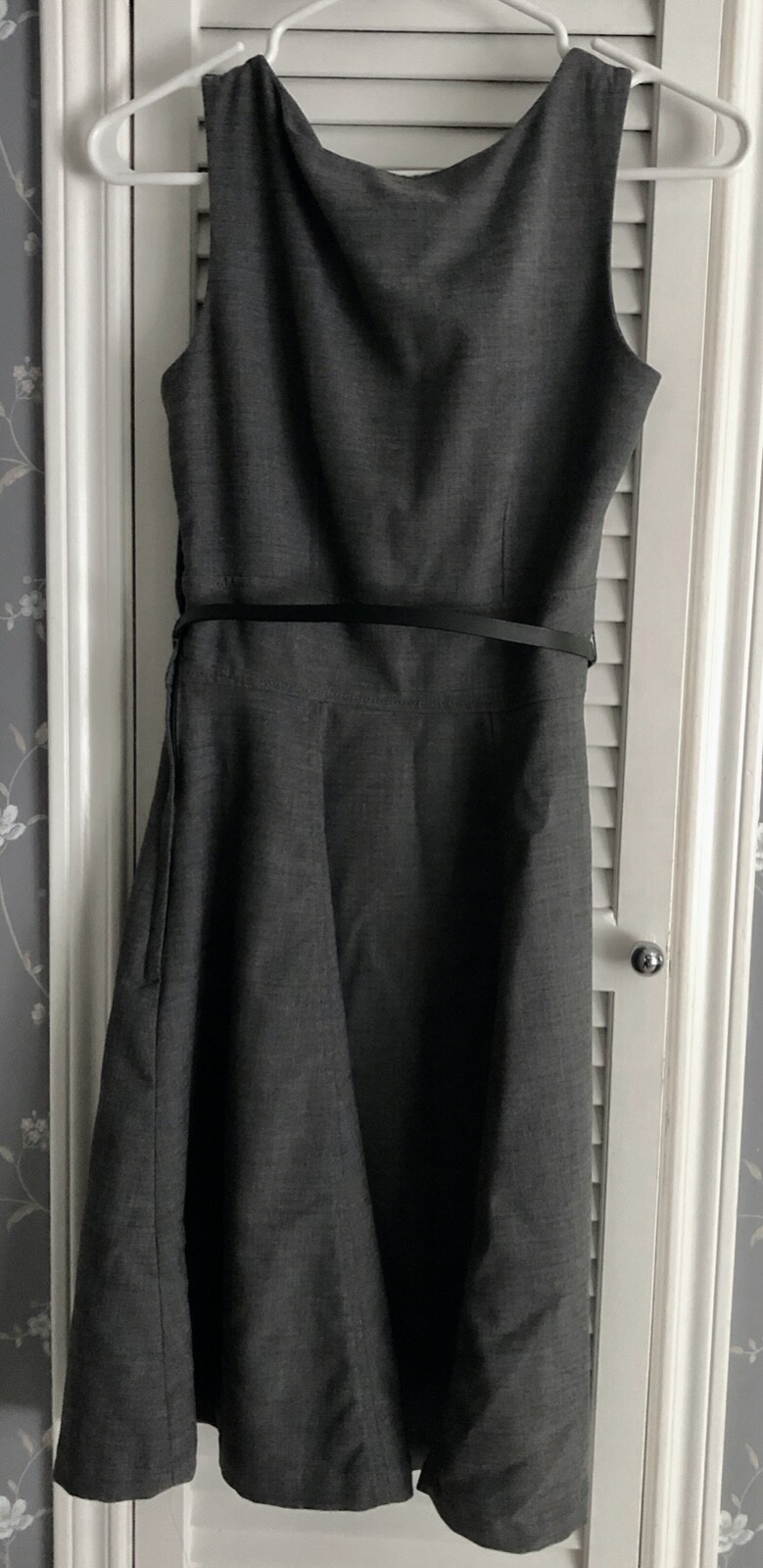 H&M Size 4 Belted Sleeveless A-Line Office Dress Gray Grey Side Zipper Lined GUC
