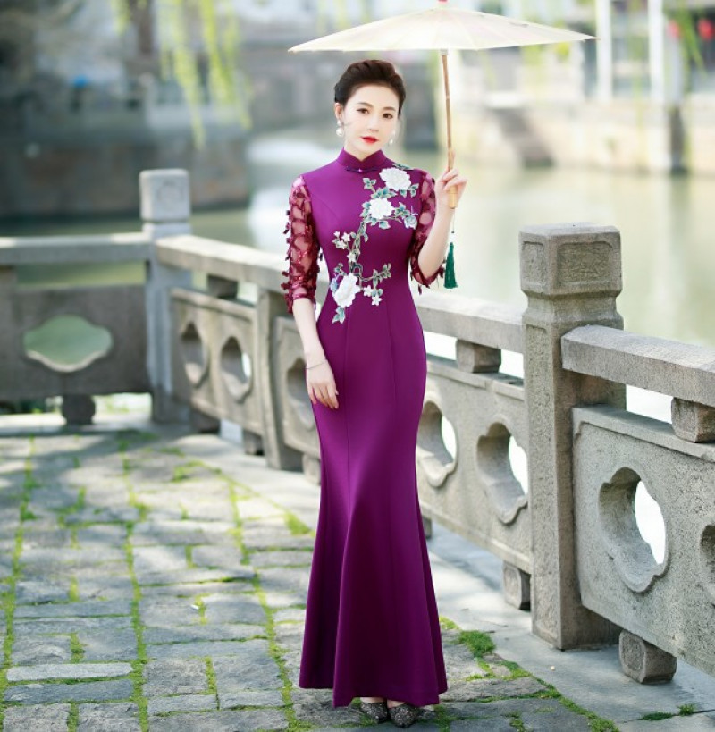 Women Catwalk Cheongsam Lace Half Sleeve Slim Fishtail Chinese Cheongsam Dress