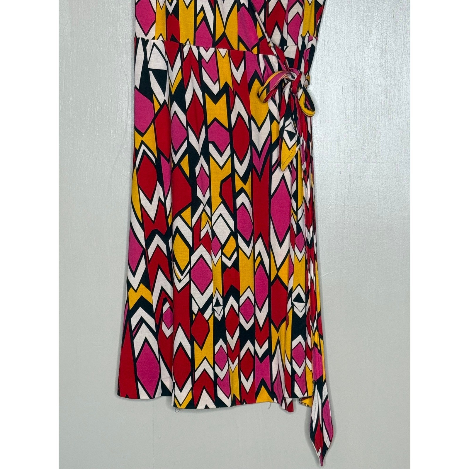 Diane von Furstenberg Silk Jersey Wrap Dress Geometric Print Size 8