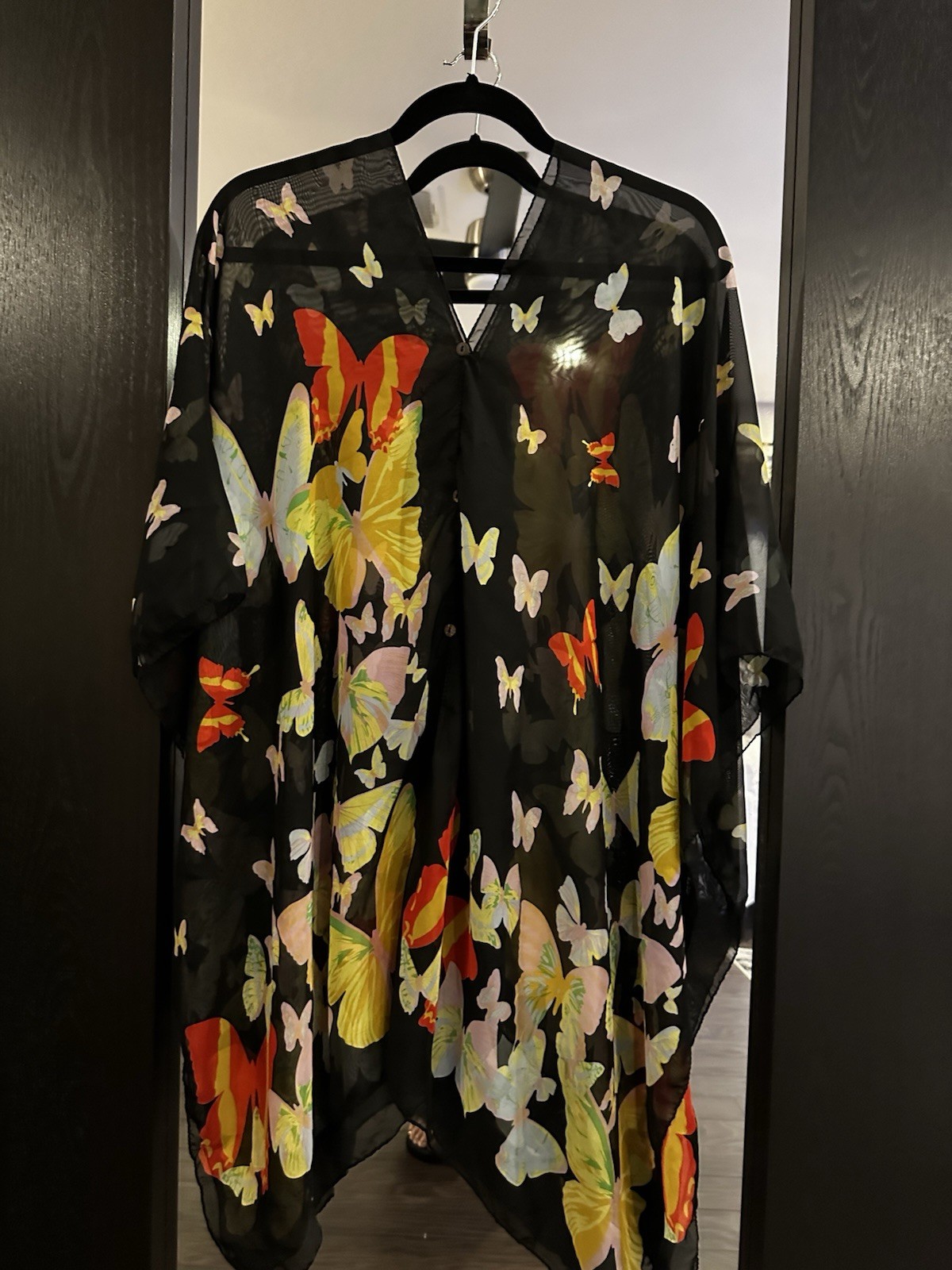 VTG : Black Butterfly Shape And Print Beach Wear, W : 40 “L 32”