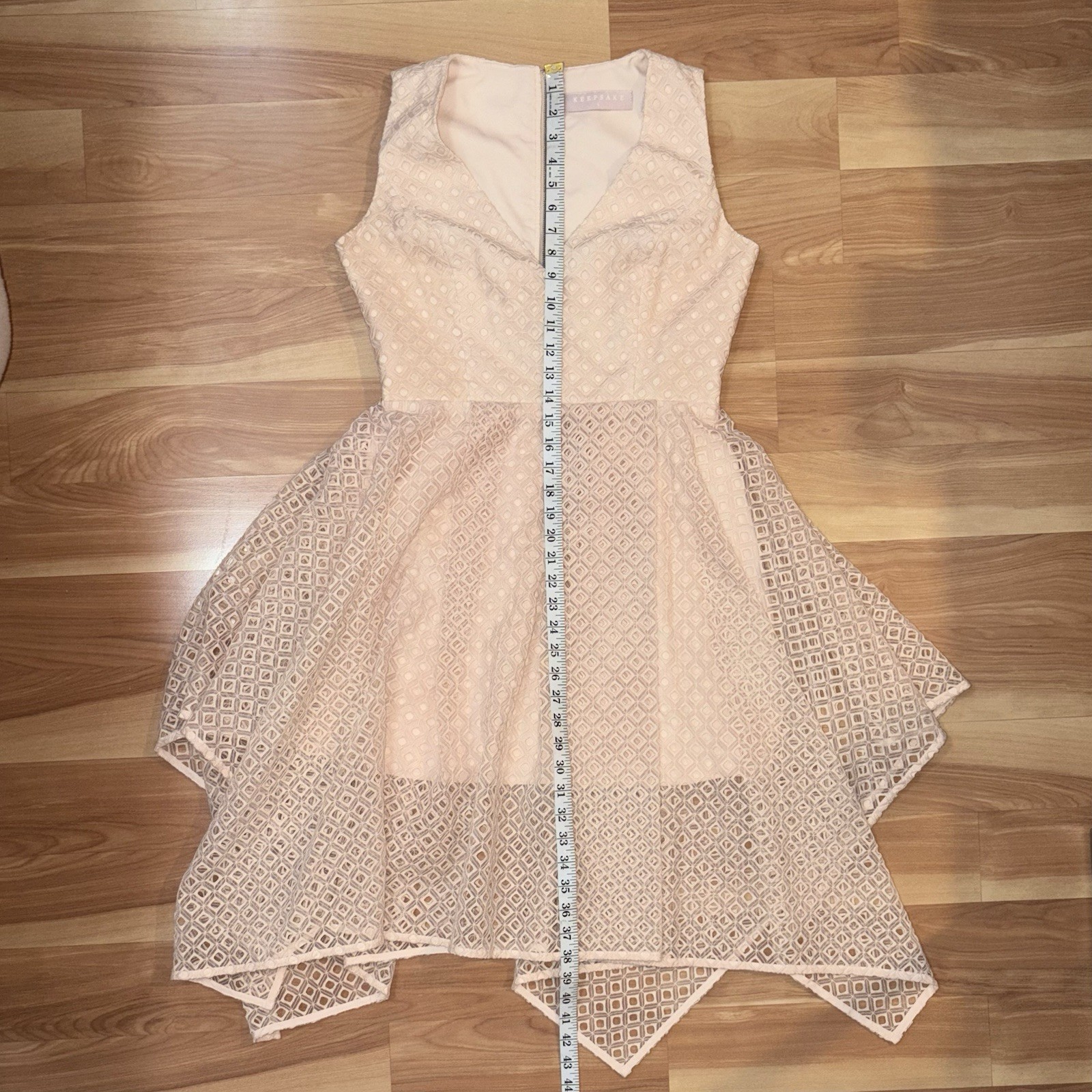 Keepsake The Label $275 Last Dance Eyelet In Soft Peach A Line Dress Size Large