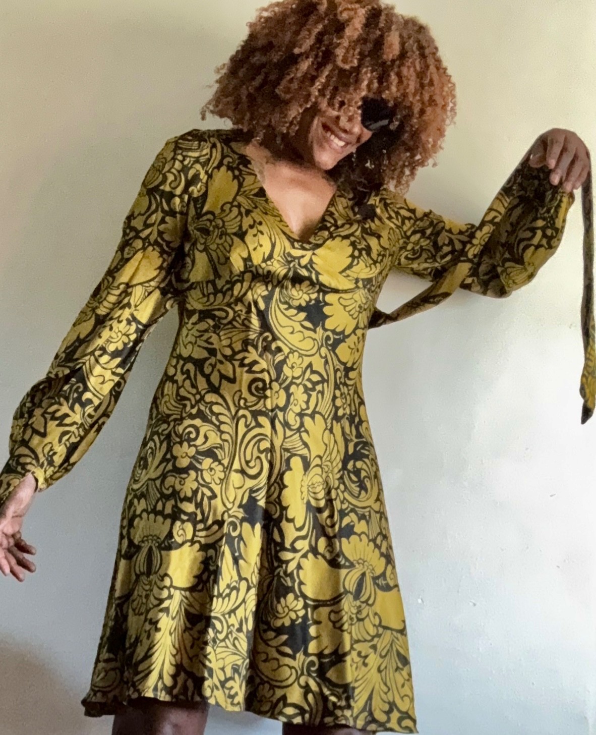 GHOST LONDON YELLOW & BLACK FLORAL PRINT LONG SLEEVES MIDI DRESS SIZE: LARGE