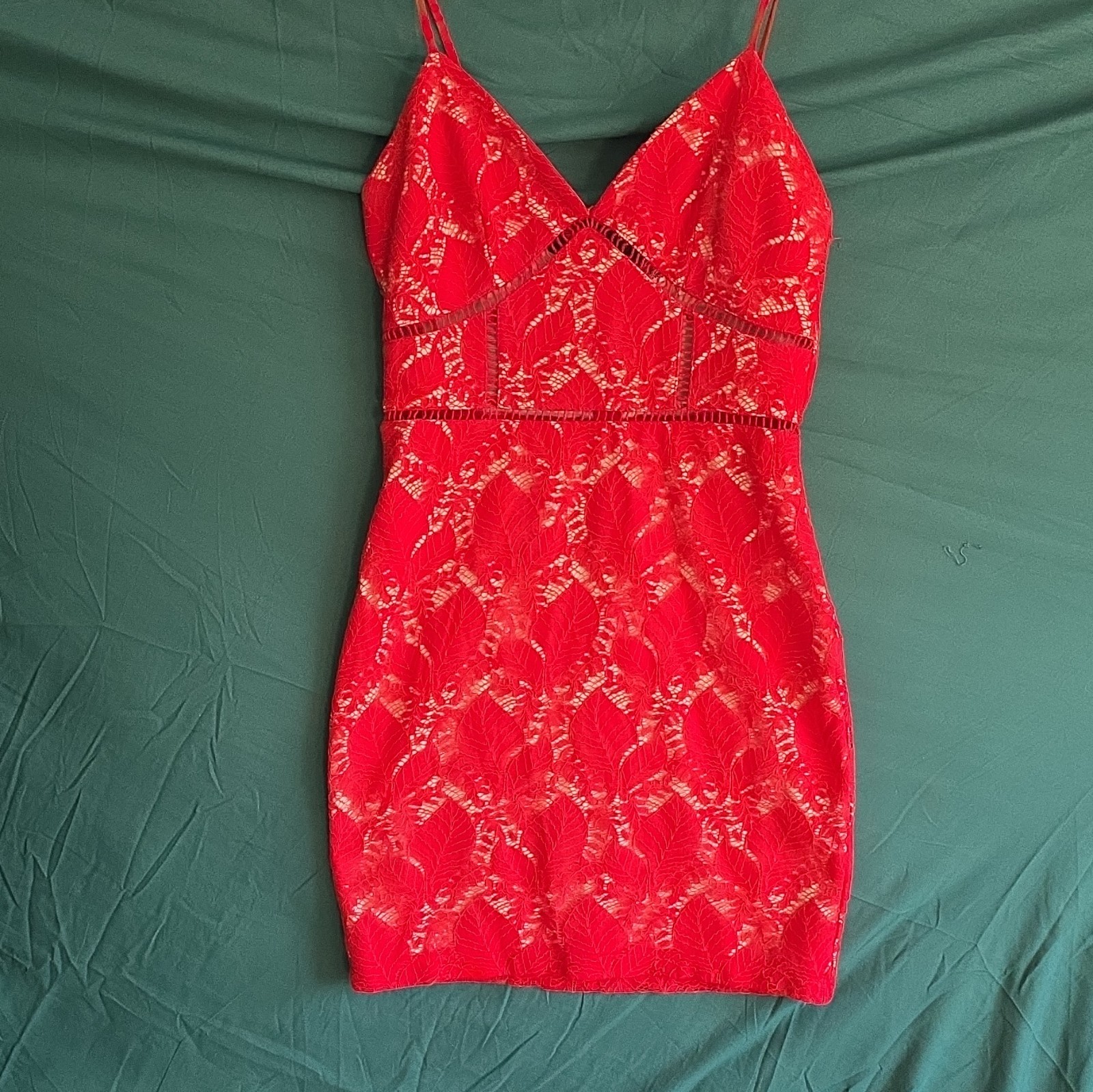 by the way. Women’s Red Floral Lace Bodycon Mini Dress V-Neck Strappy Size S