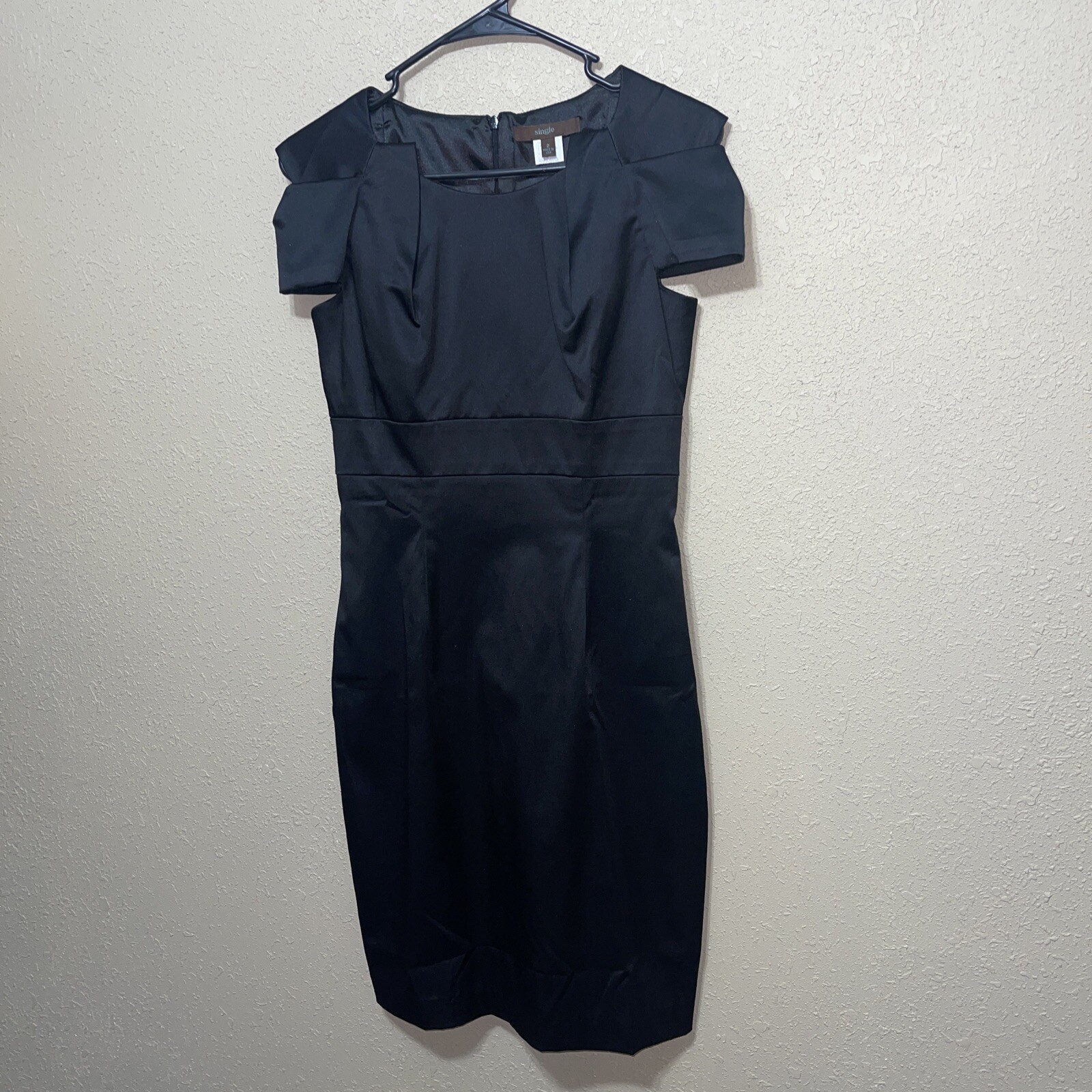 Single Los Angeles BLACK Dress Size 2 NEW