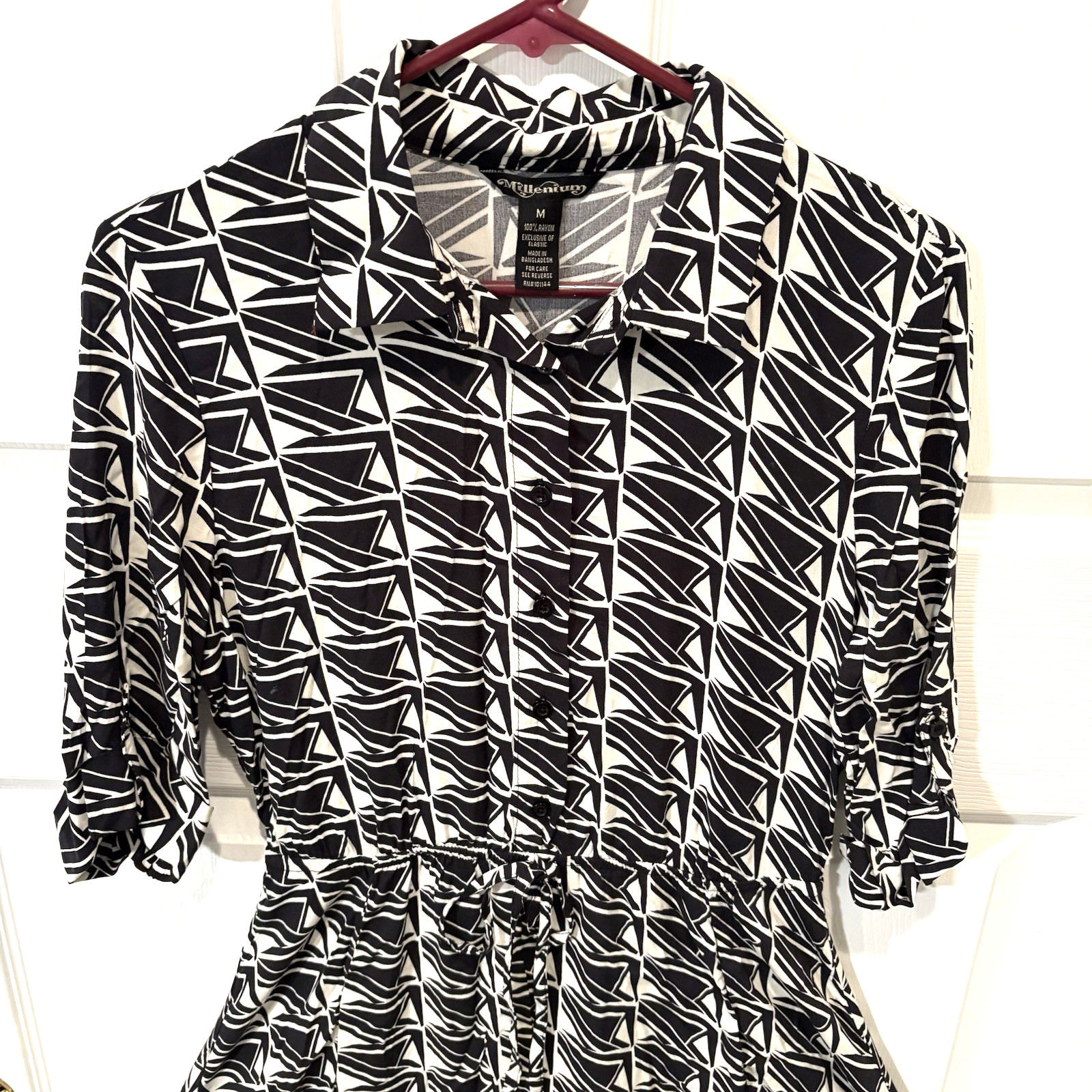 Millenium Black White Geometric Button Front Dress Size M Asymmetrical Hem EUC!!