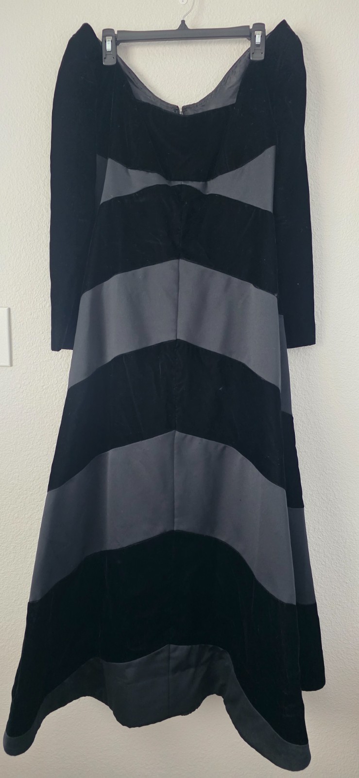 Victor Costa Velvet Dress Women’s 14 Black Gray Evening Classic Retro Vintage