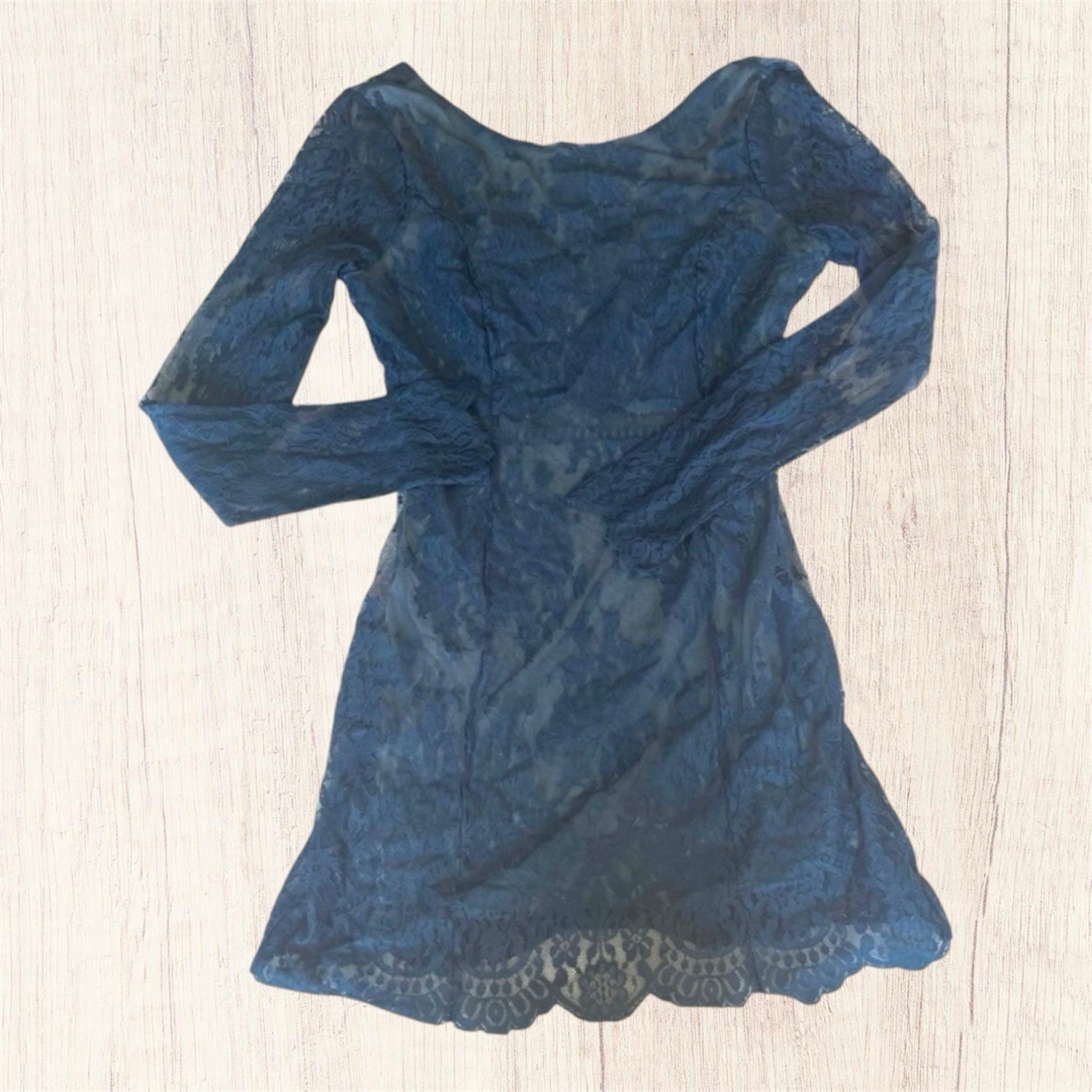 Free People Blue Lace Bodycon Mini Dress Long Sleeve Open Back Lined Size XS