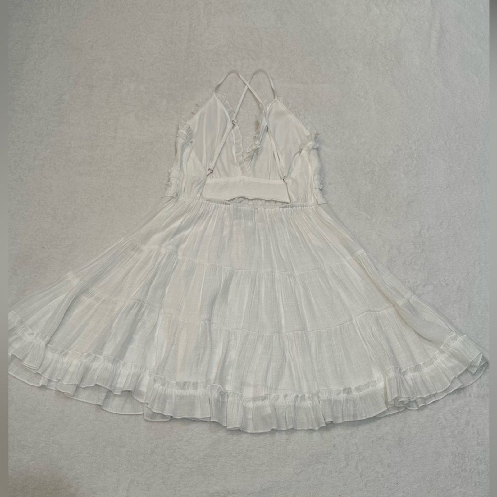 Aakaa White Ruffled Tiered adjustable Spaghetti’s Straps Mini Dress Size M