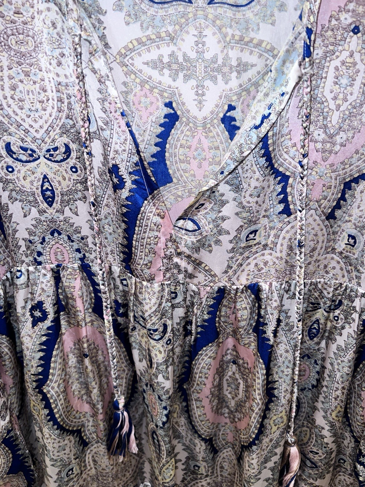 Lola Australia Silk Tiered Medallion Print Dress Size XS, Pink, Blue Long Sleeve